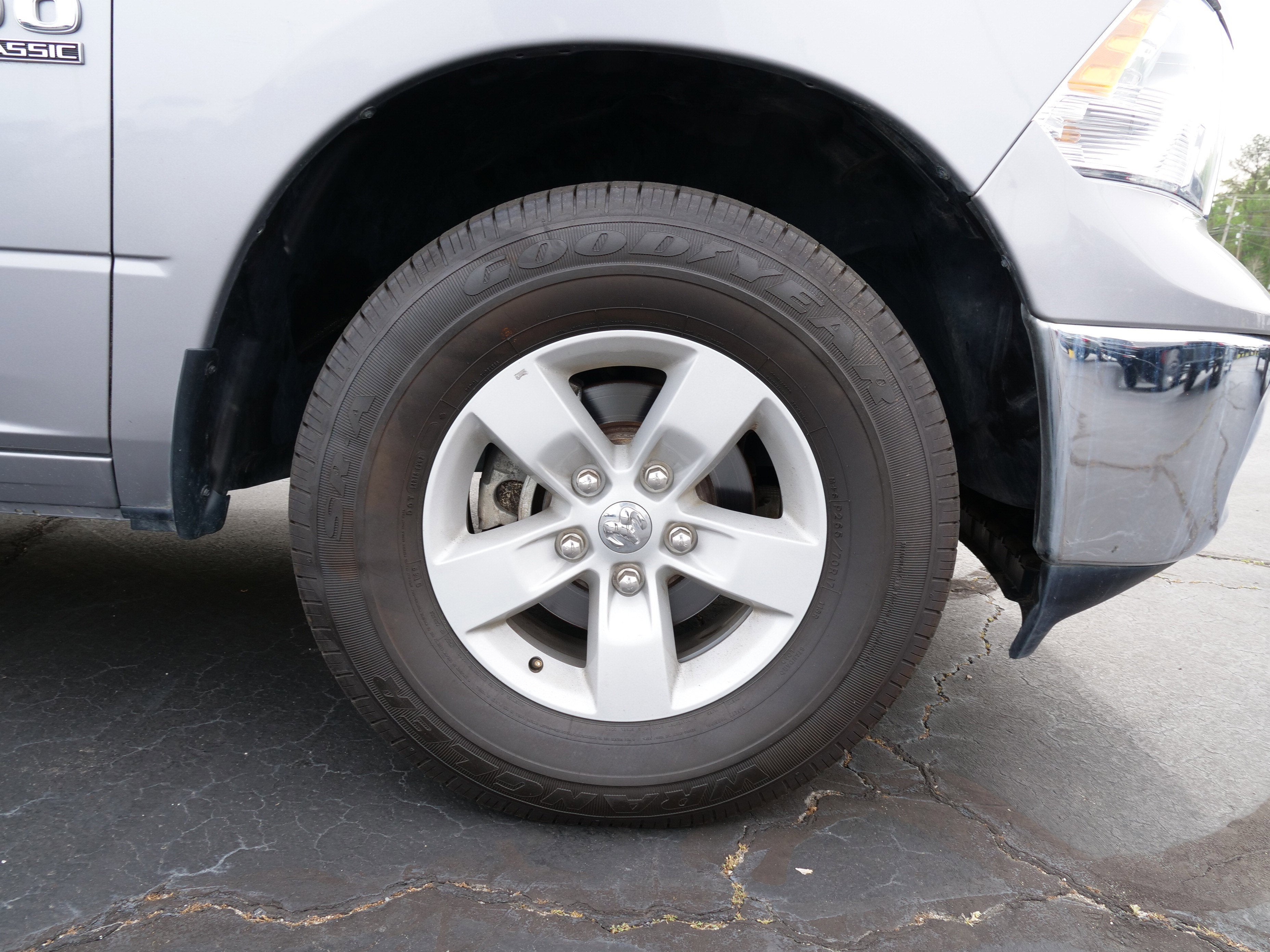 2024 RAM 1500 Classic SLT