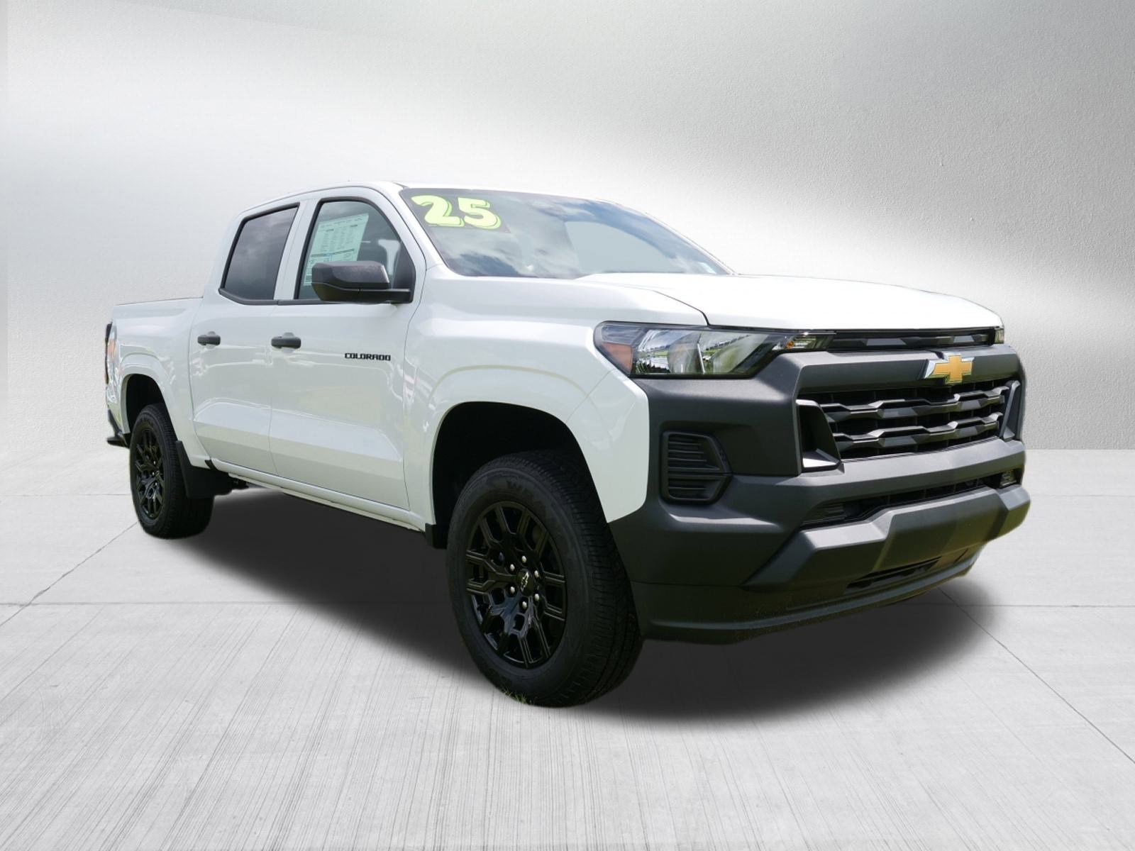 2025 Chevrolet Colorado WT/LT