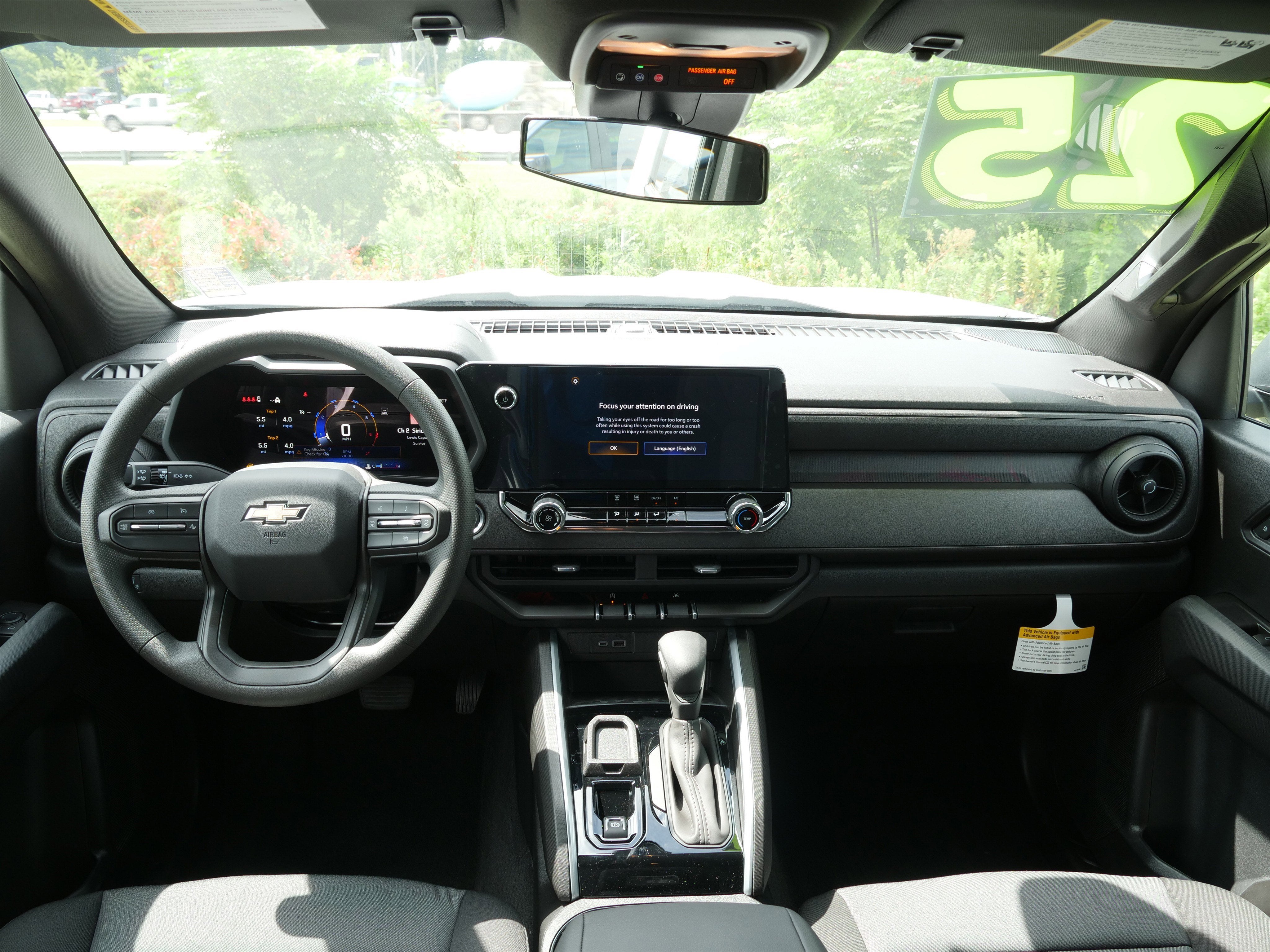 2025 Chevrolet Colorado WT/LT