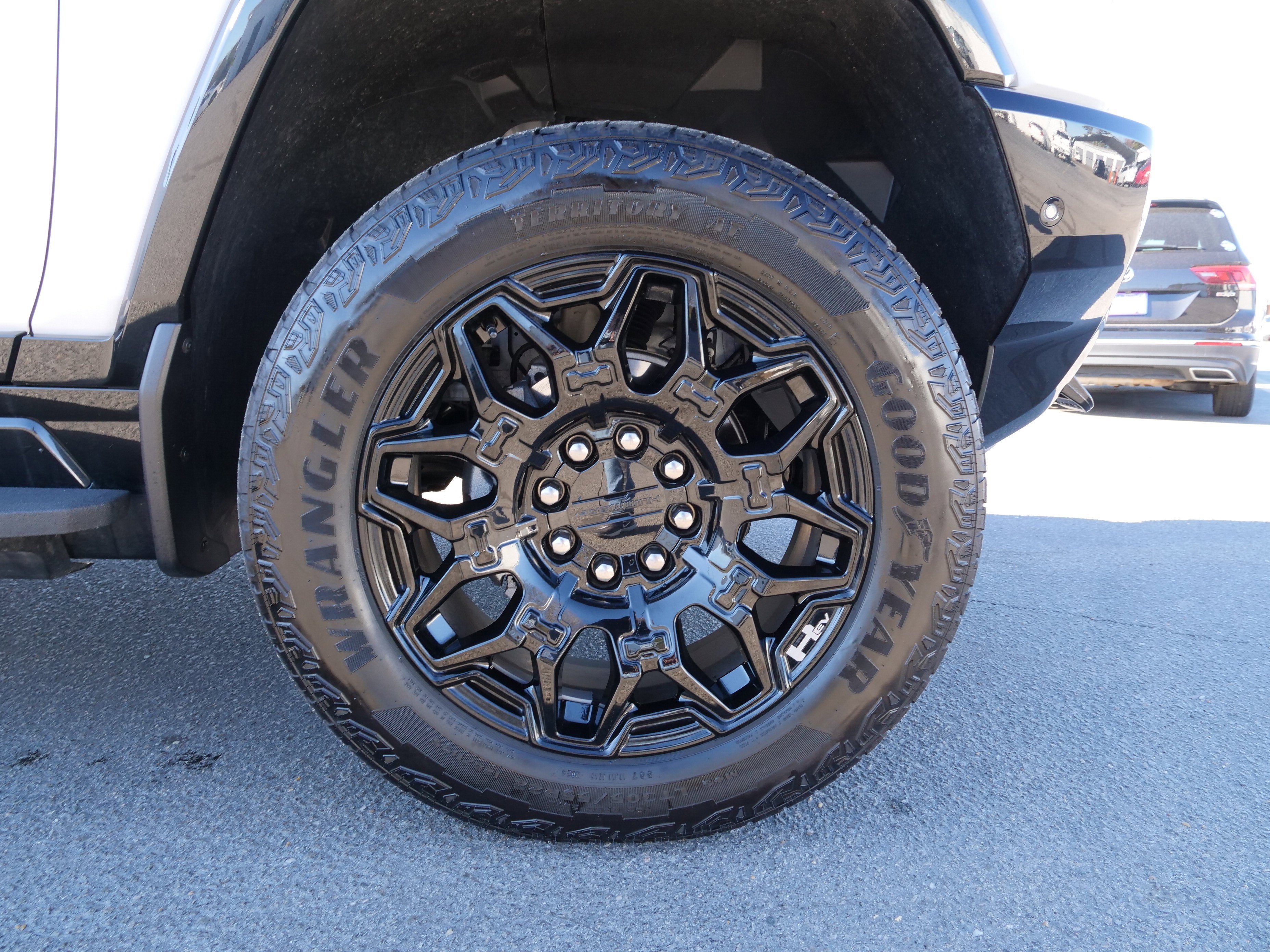 2024 GMC HUMMER EV SUV 2X