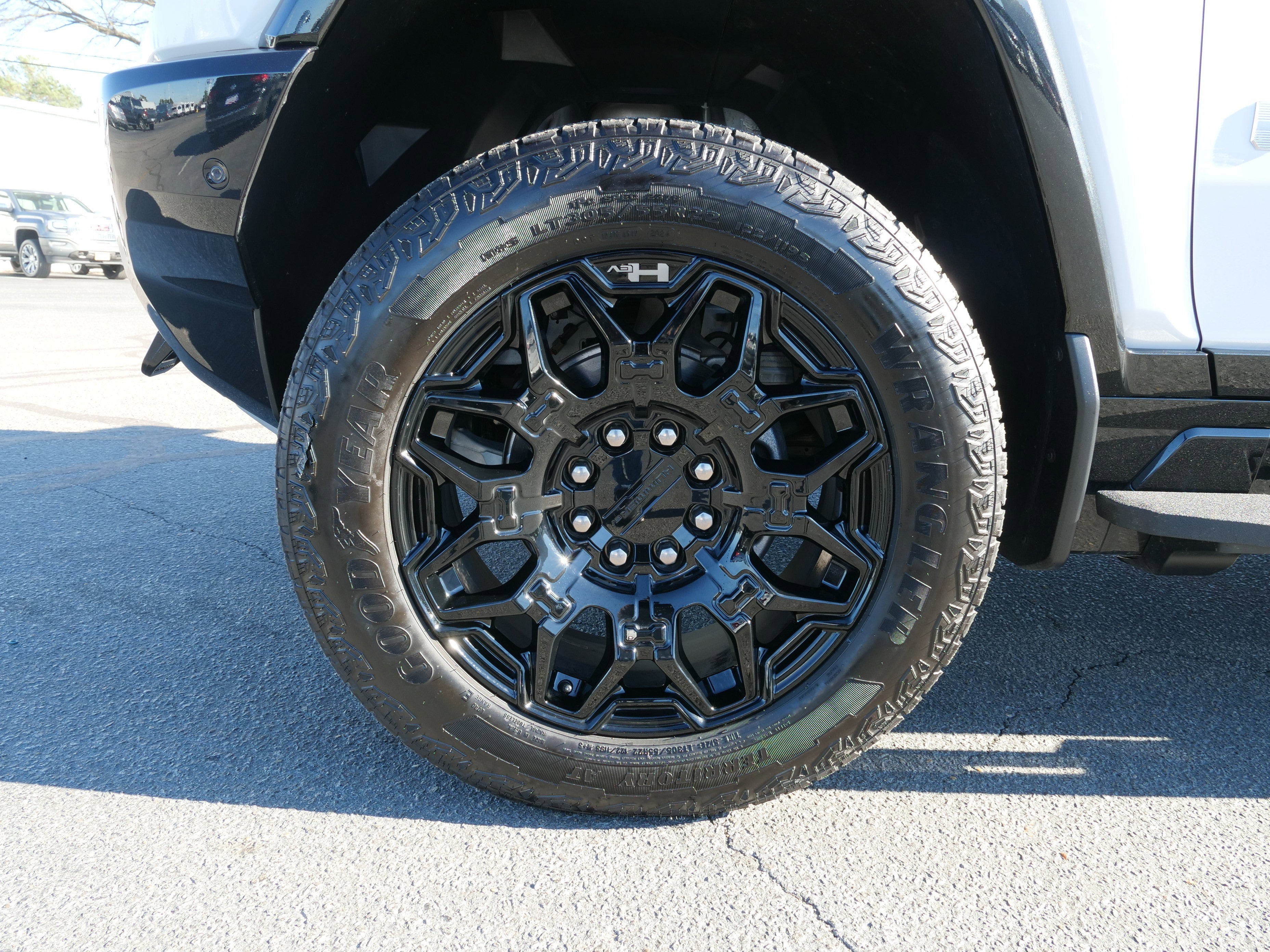 2024 GMC HUMMER EV SUV 2X