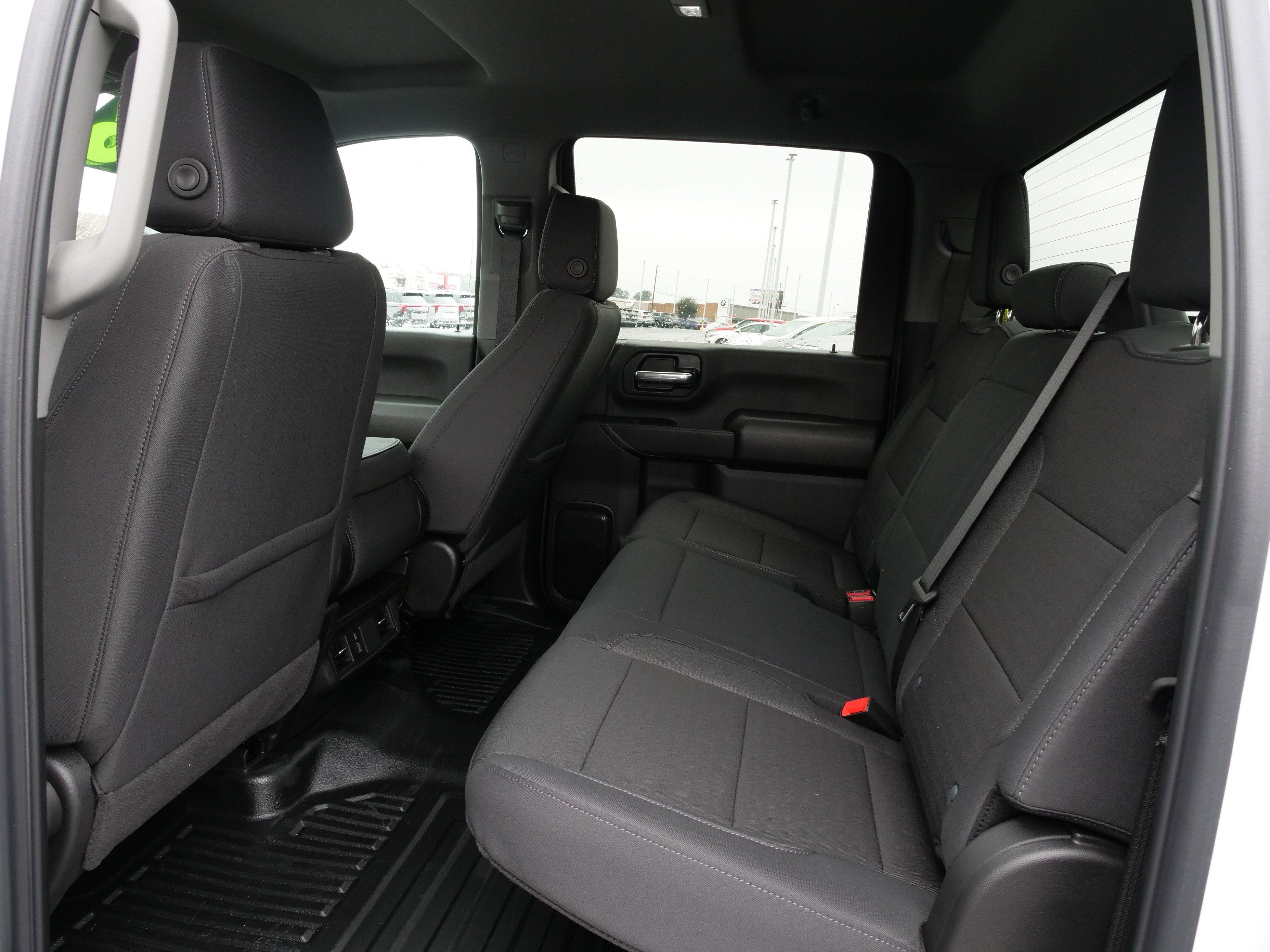 2025 GMC Sierra 2500 HD Pro