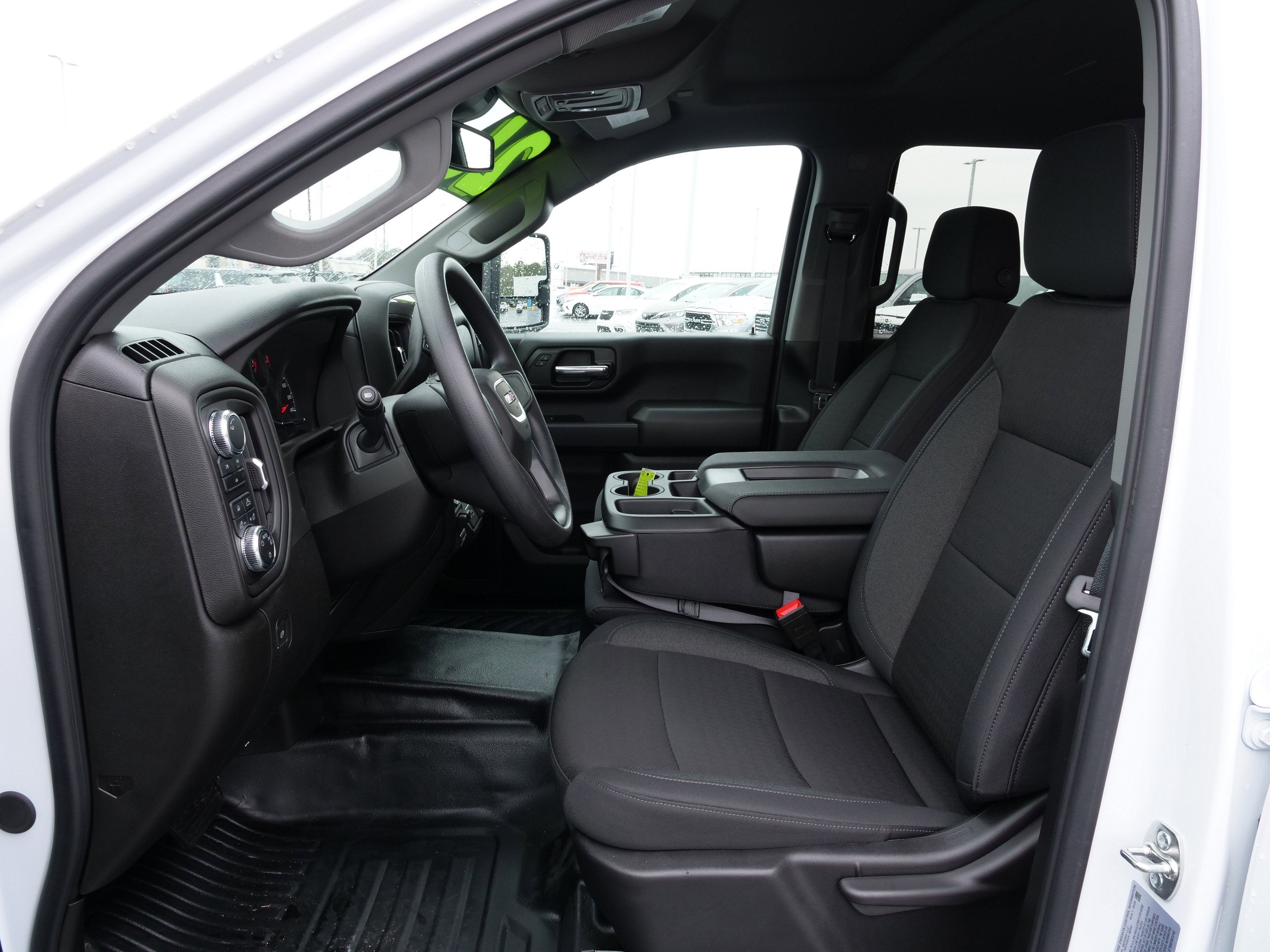 2025 GMC Sierra 2500 HD Pro