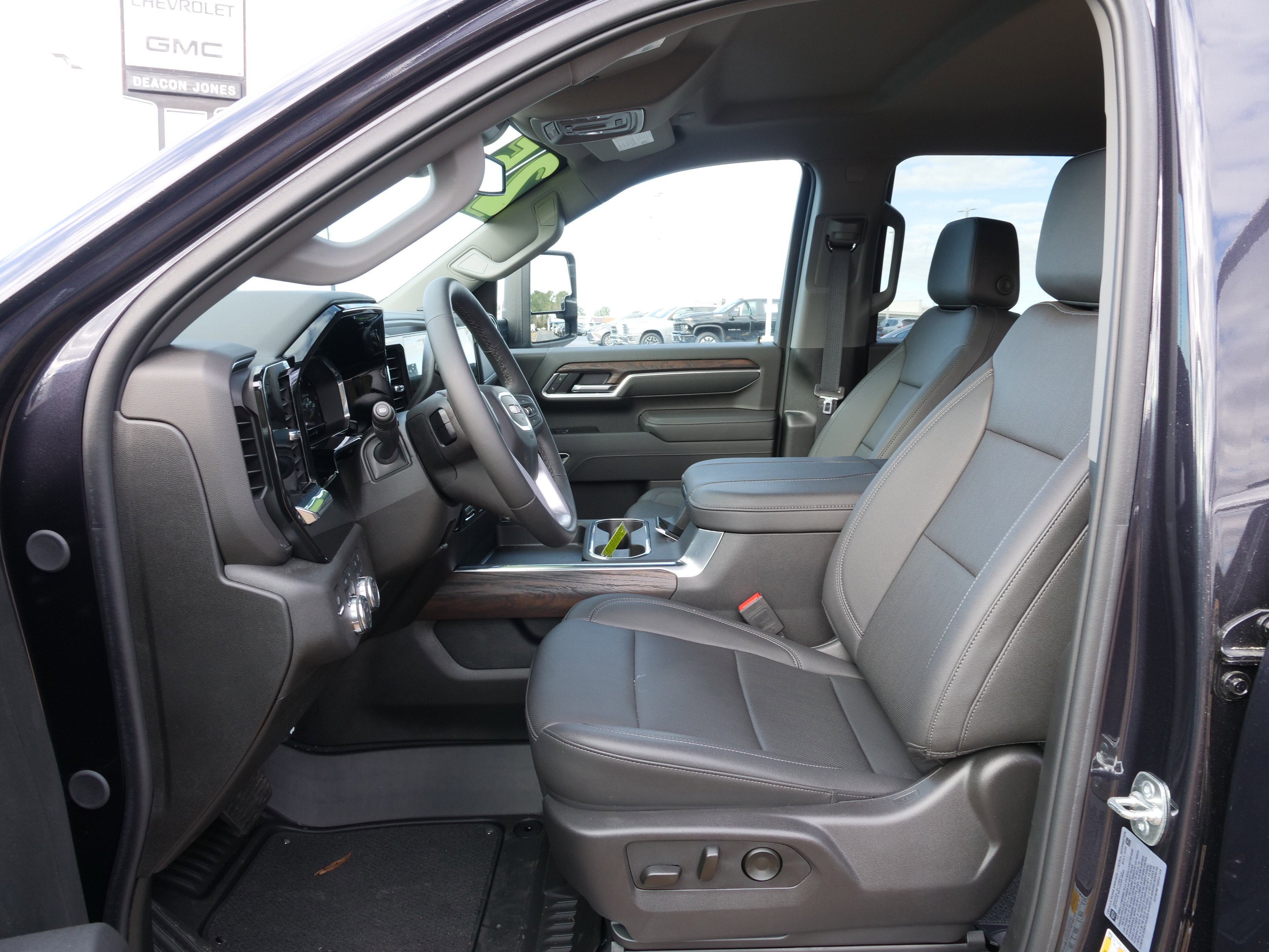 2025 GMC Sierra 2500 HD SLT