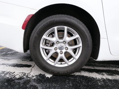 2023 Chrysler Pacifica Touring