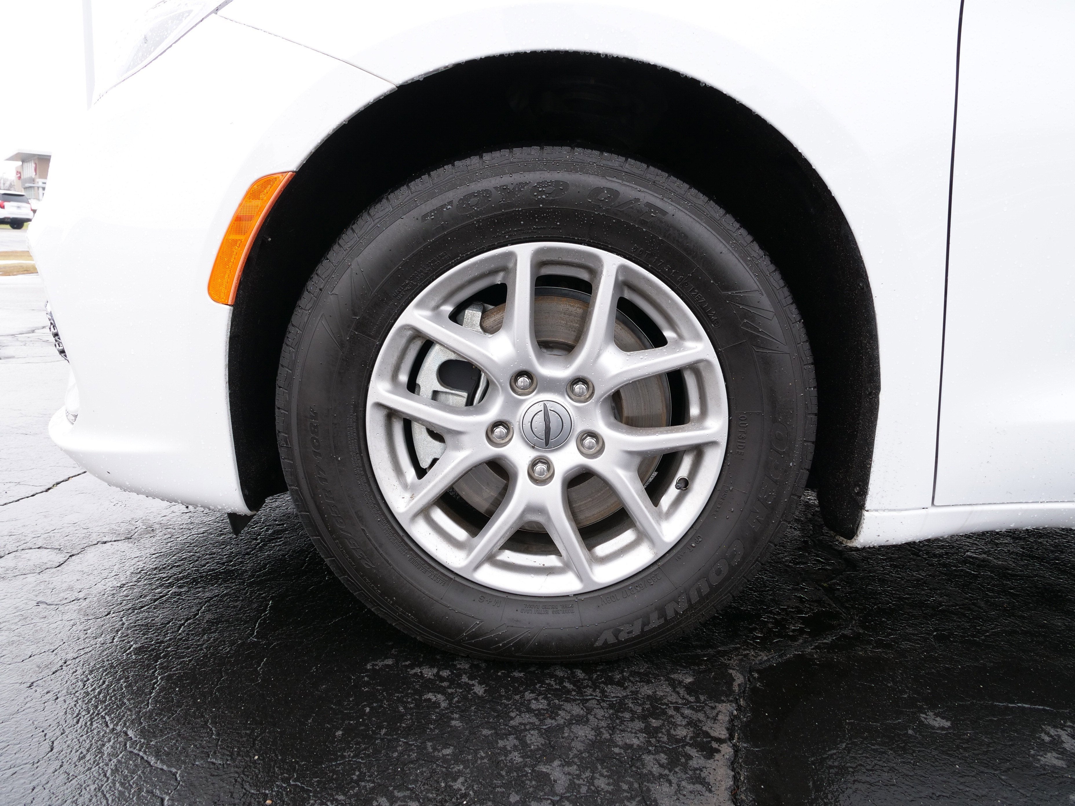 2023 Chrysler Pacifica Touring