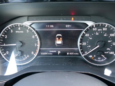 2022 Nissan Pathfinder SL