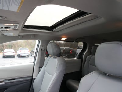 2024 Toyota Sienna XLE