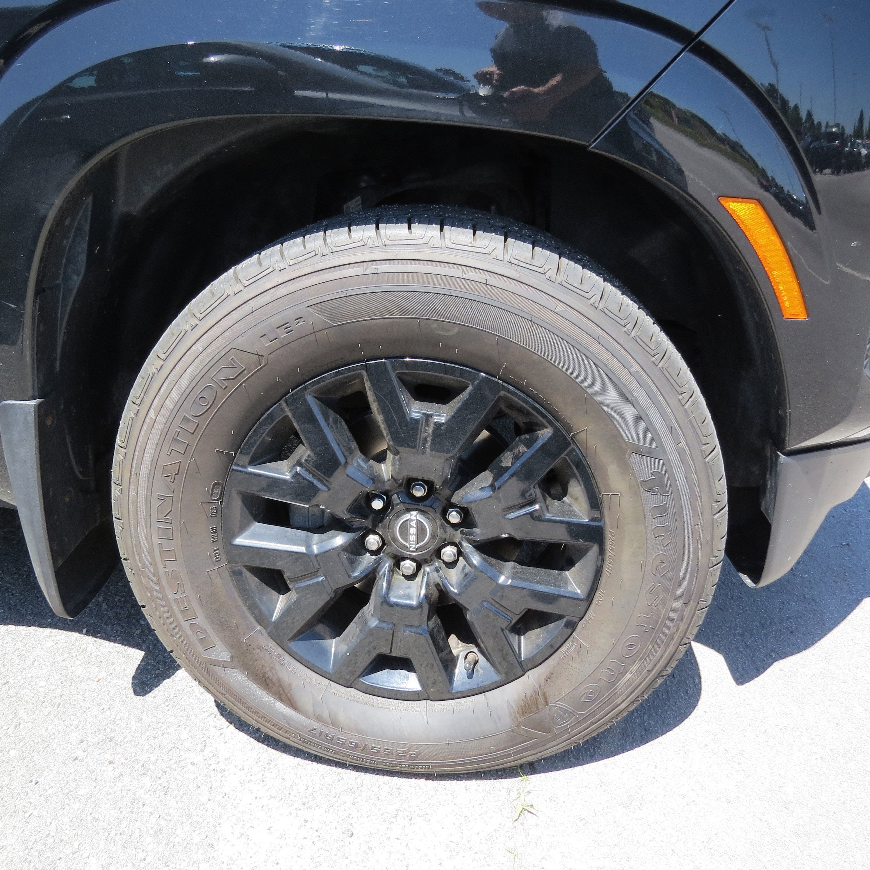 2023 Nissan Frontier SV