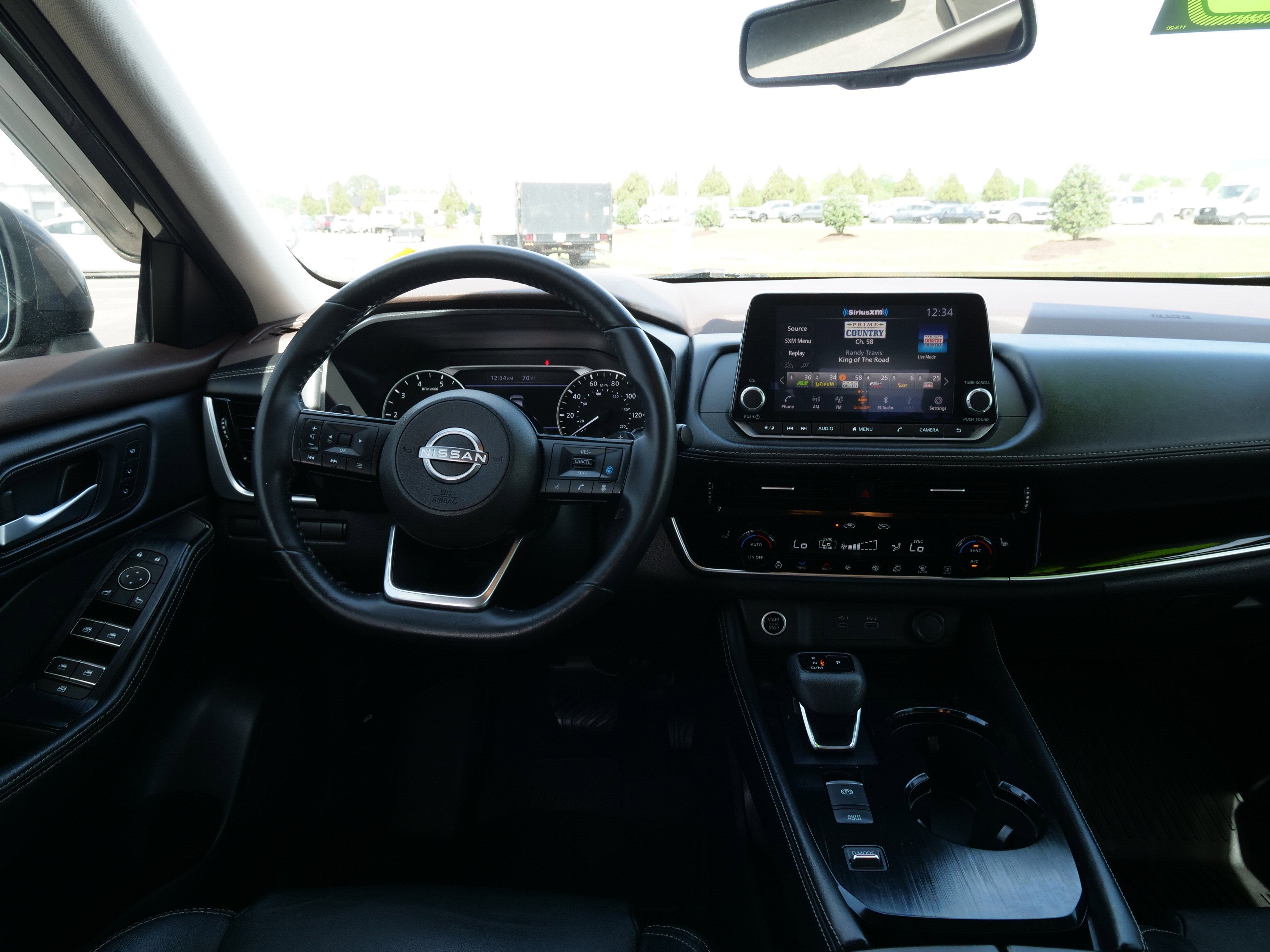 2022 Nissan Rogue SL