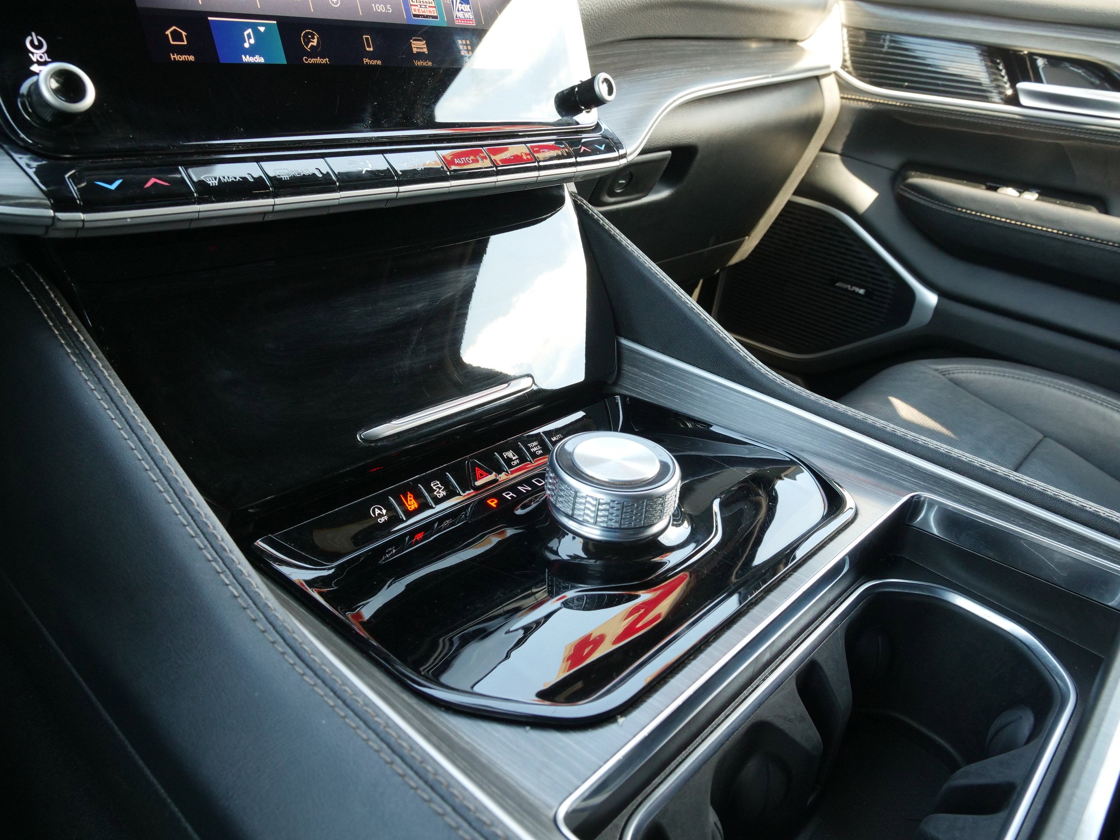 2024 Jeep Wagoneer L Series II