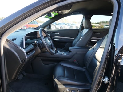 2024 Cadillac XT4 FWD Premium Luxury