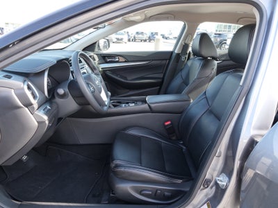 2023 Nissan Maxima SV