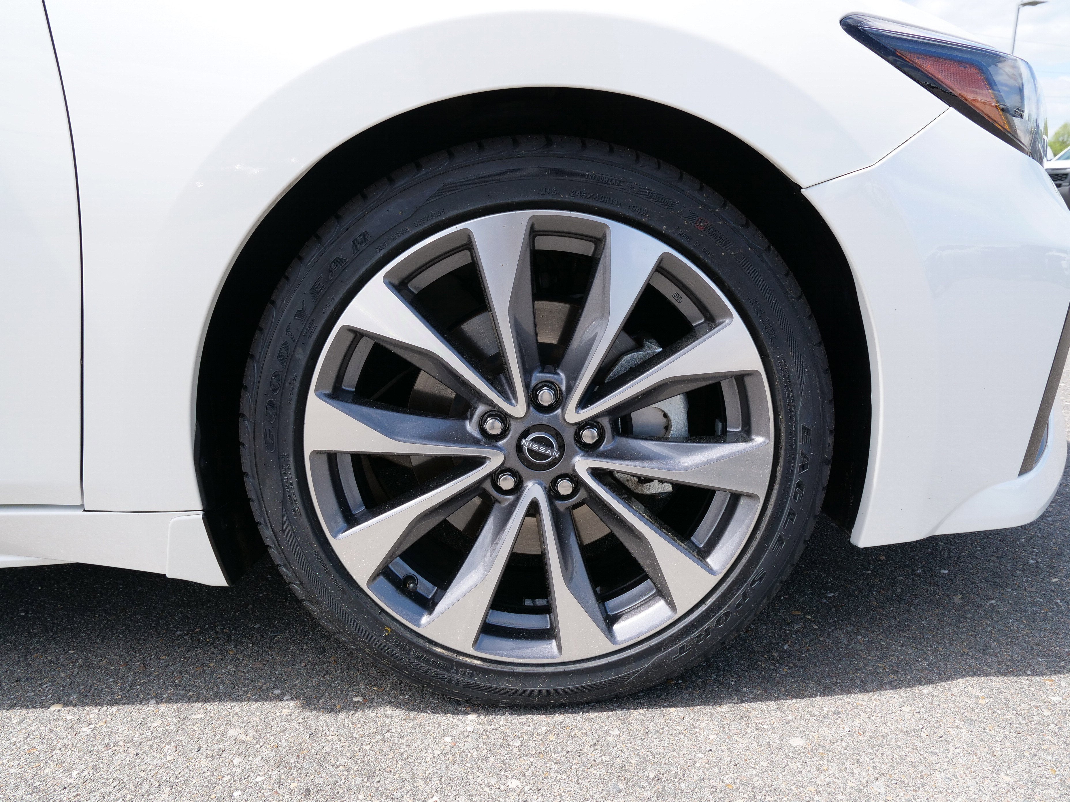 2023 Nissan Maxima Platinum