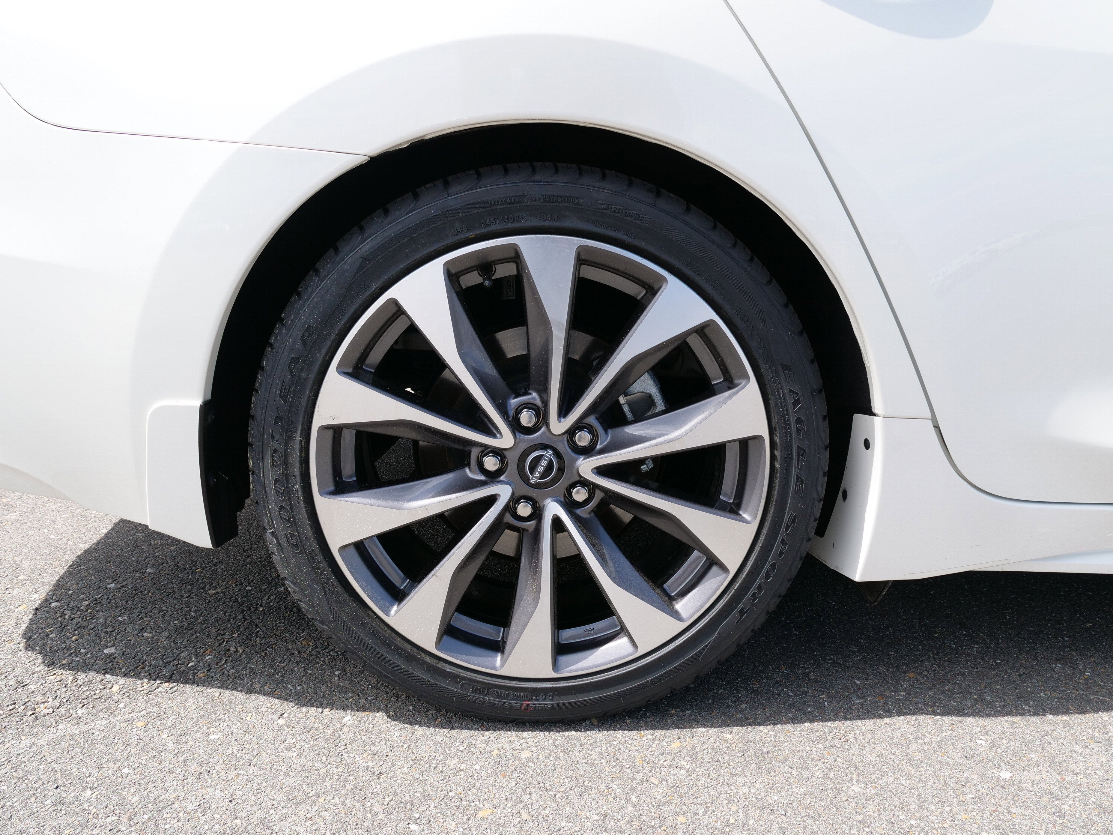 2023 Nissan Maxima Platinum