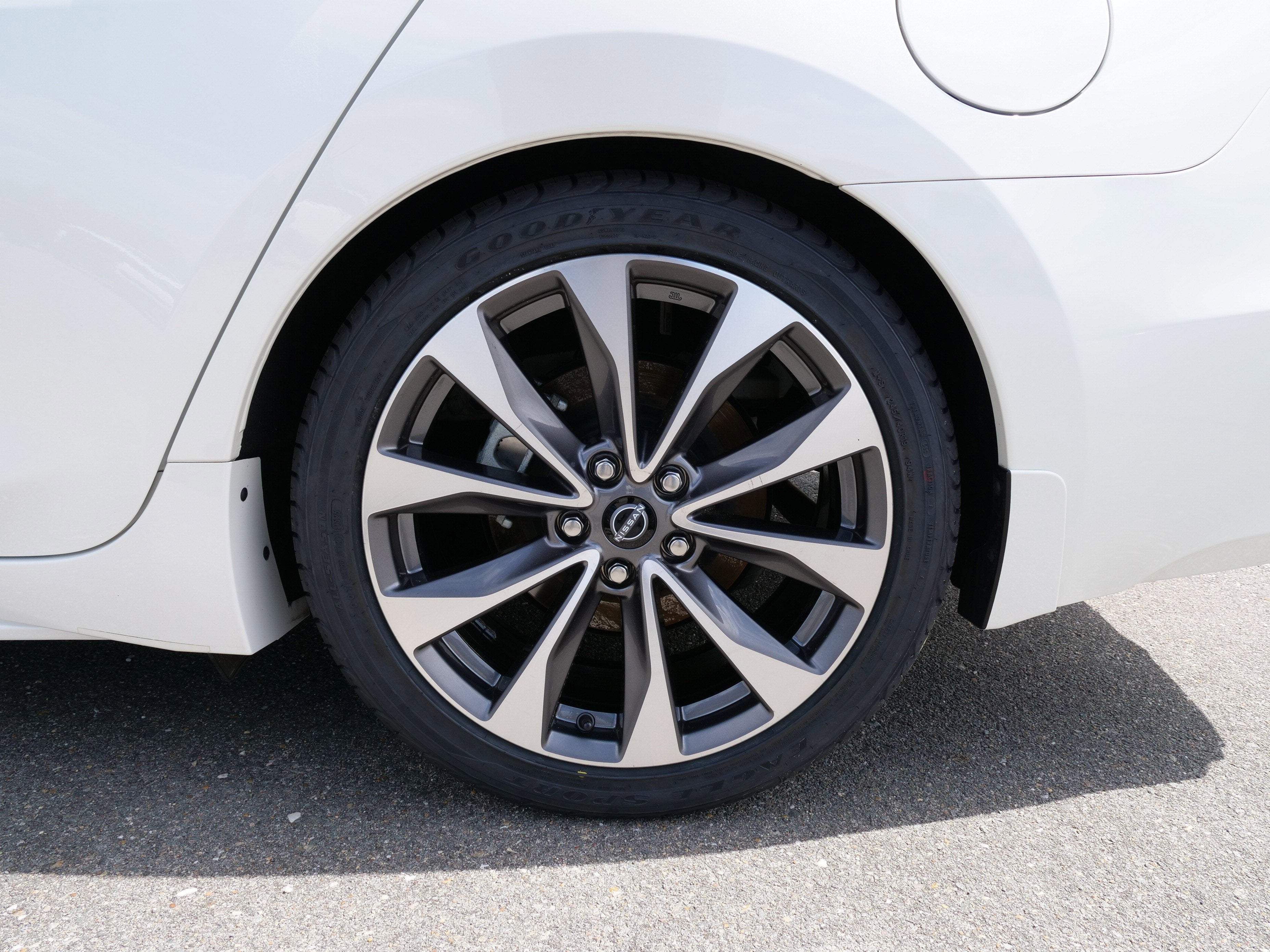 2023 Nissan Maxima Platinum