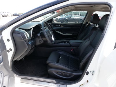 2023 Nissan Maxima Platinum