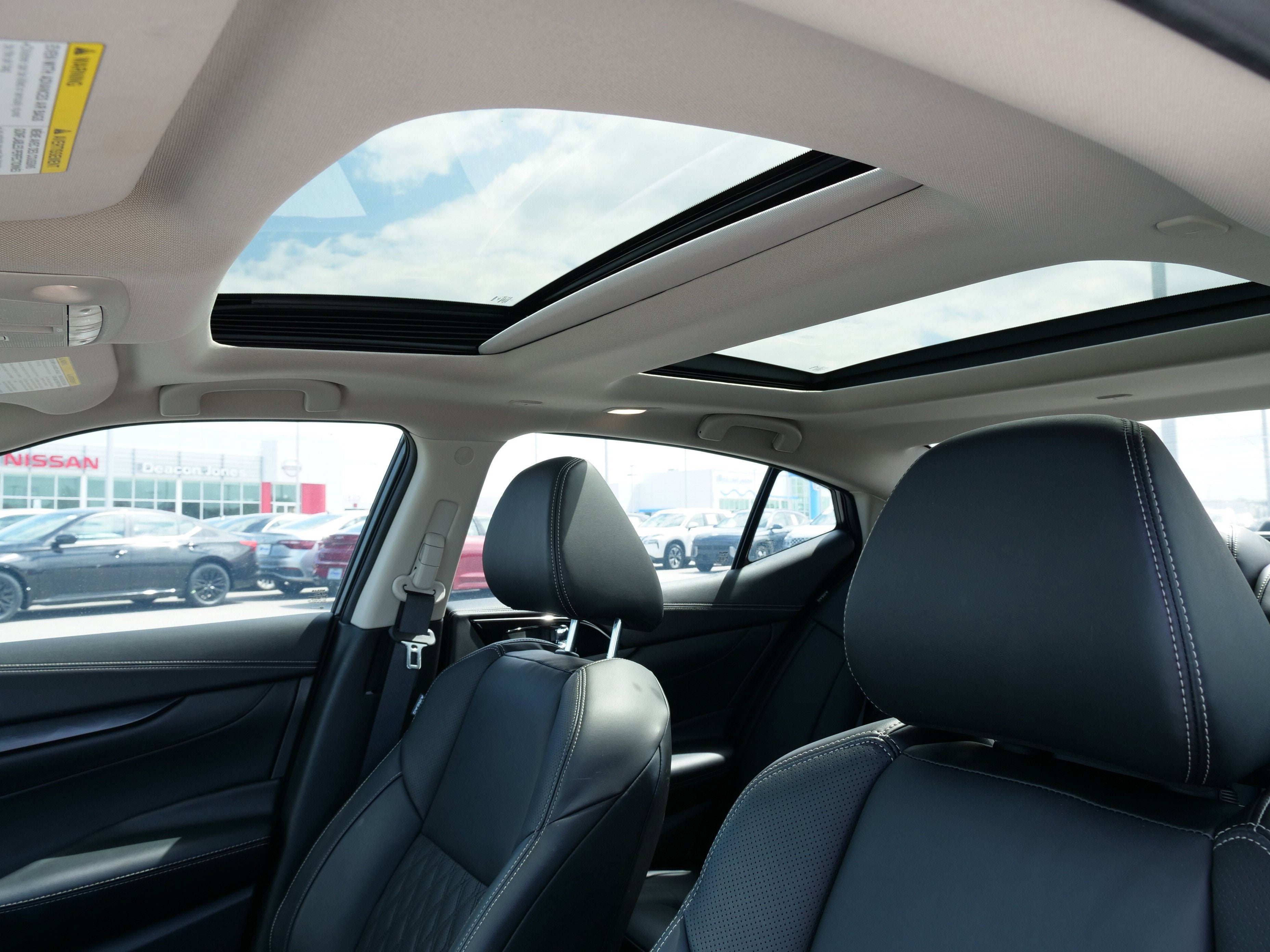 2023 Nissan Maxima Platinum