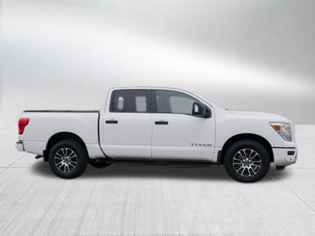 2023 Nissan Titan SV