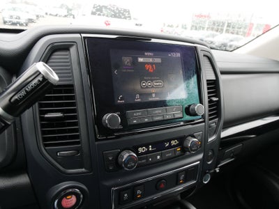 2023 Nissan Titan SV