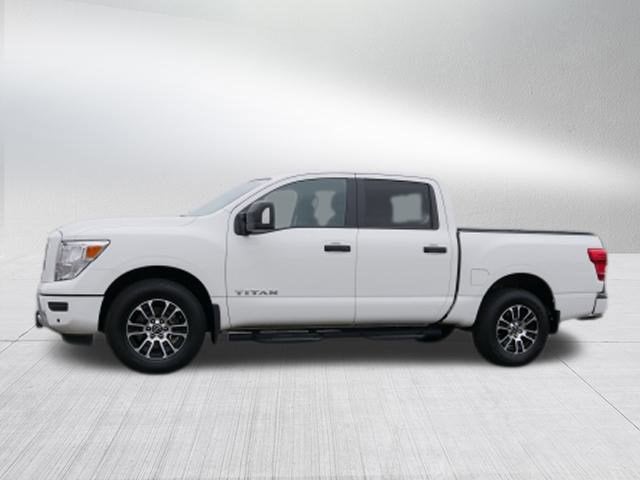 2023 Nissan Titan SV