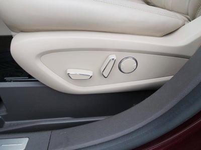 2019 Lincoln Nautilus Select