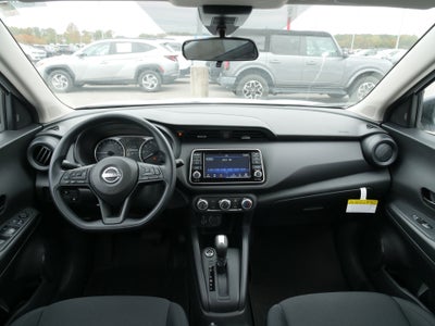 2025 Nissan Kicks Play S