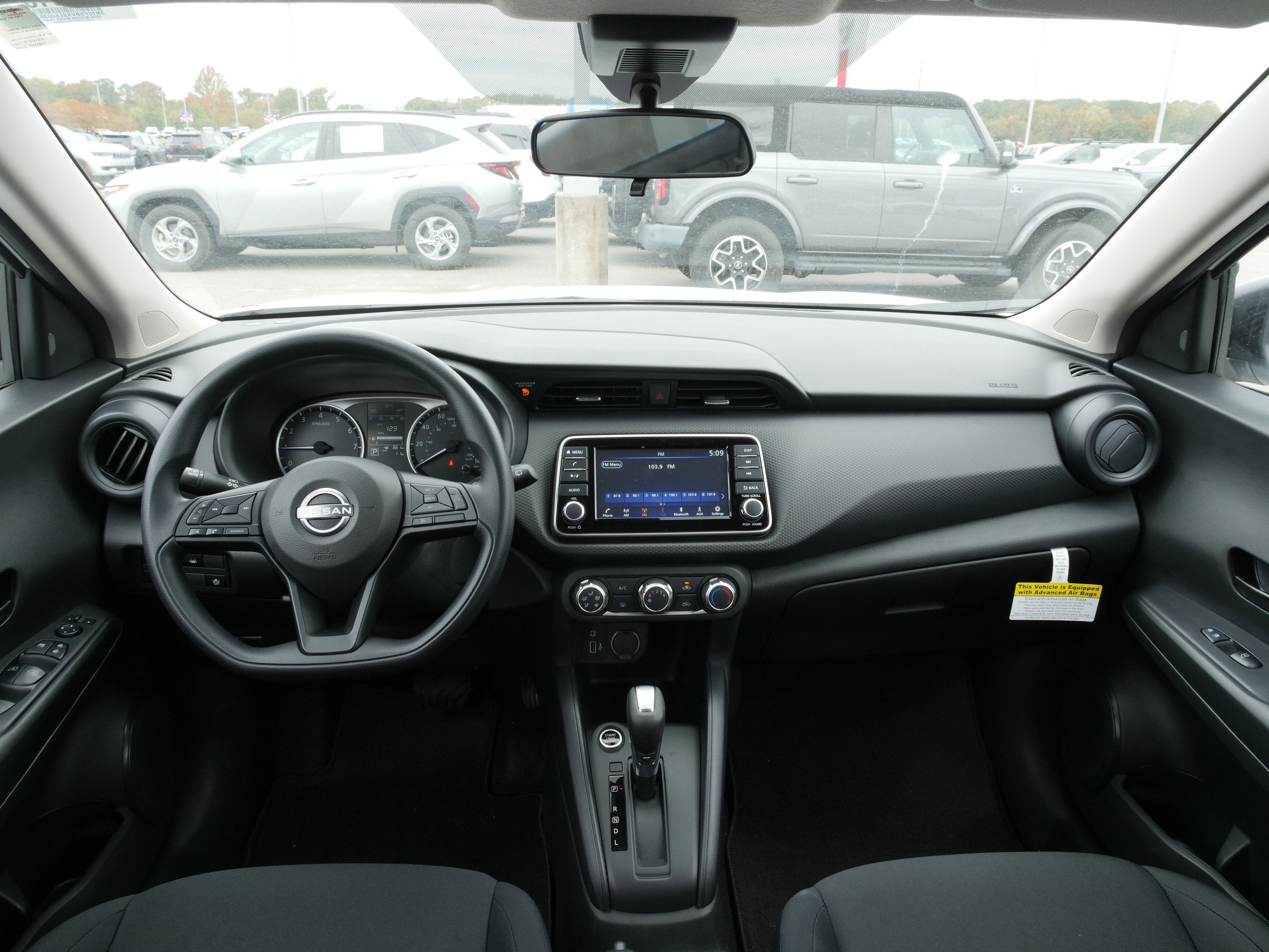 2025 Nissan Kicks Play S