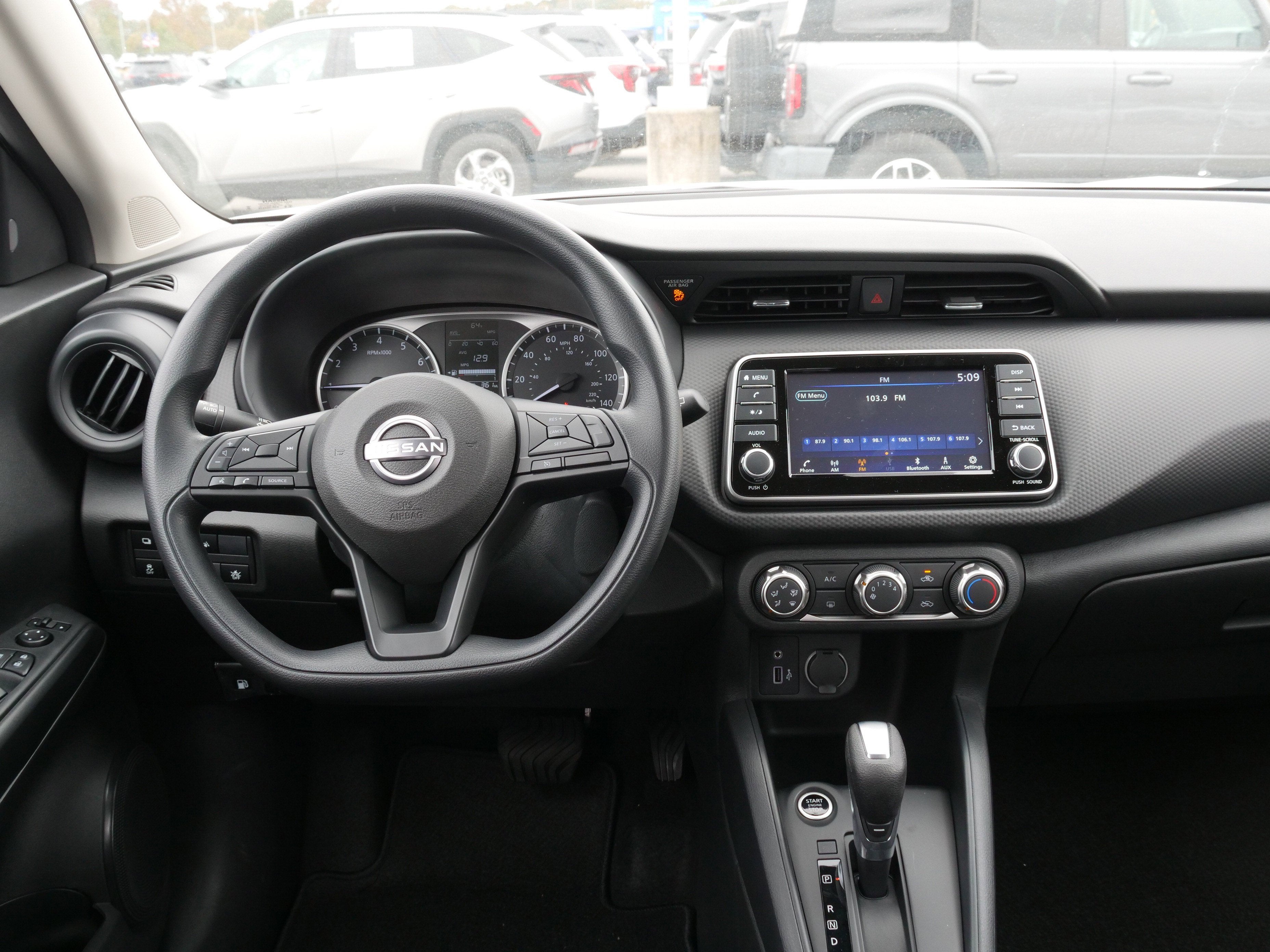 2025 Nissan Kicks Play S