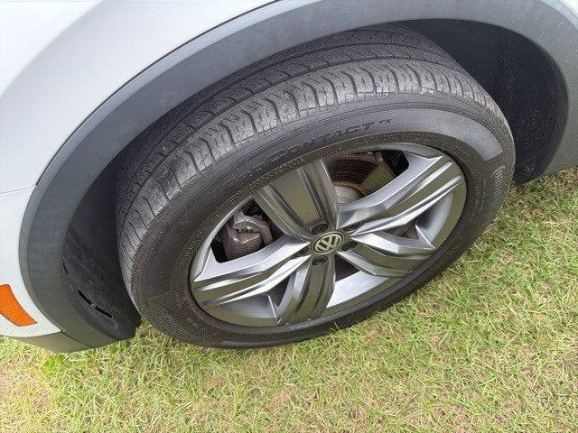 2021 Volkswagen Tiguan SE R-Line Black