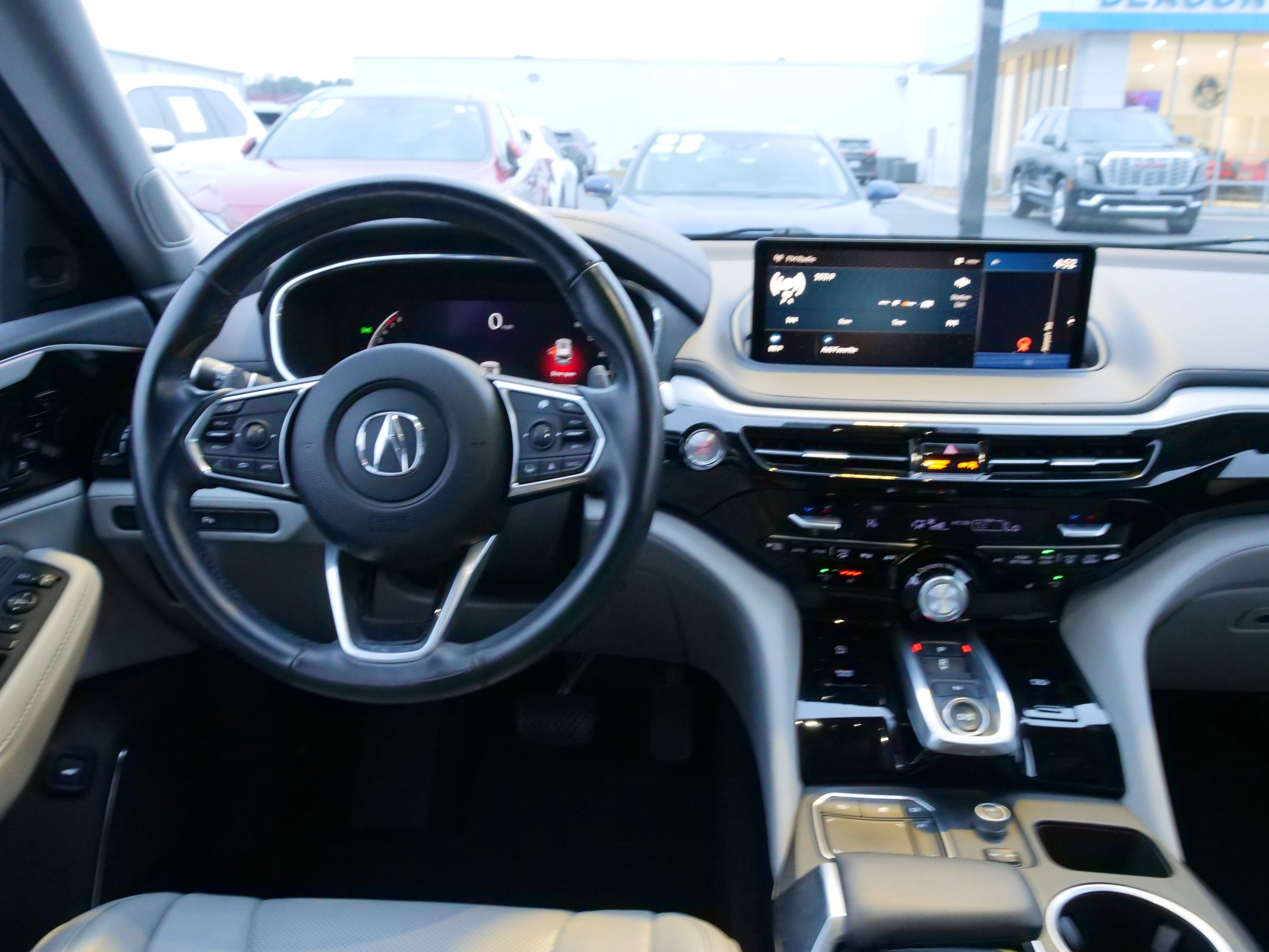 2022 Acura MDX w/Technology Package