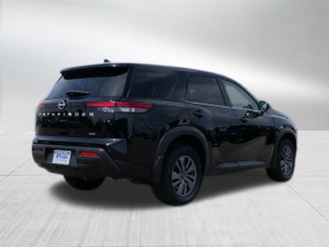 2025 Nissan Pathfinder S