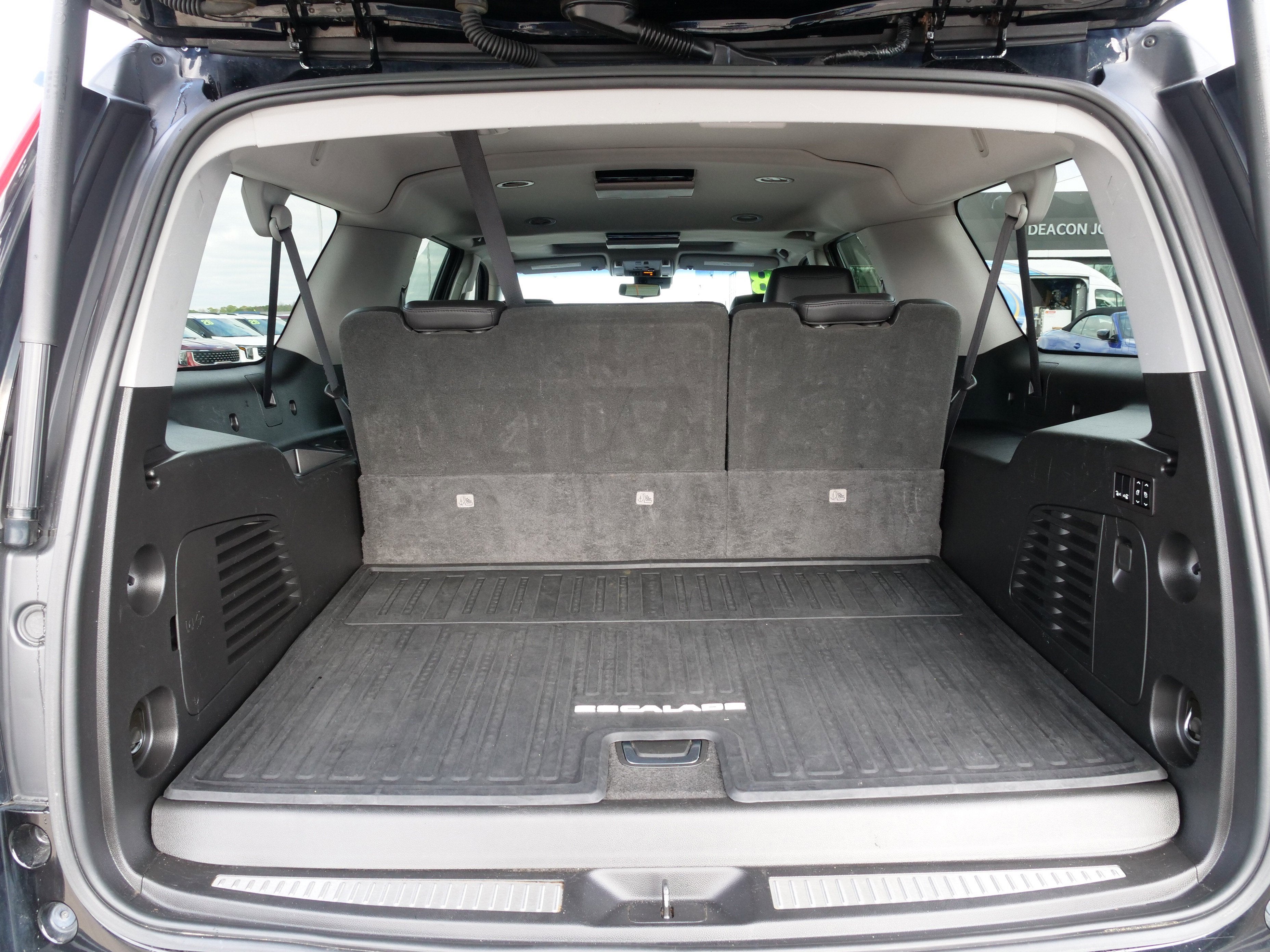 2018 Cadillac Escalade ESV Premium Luxury