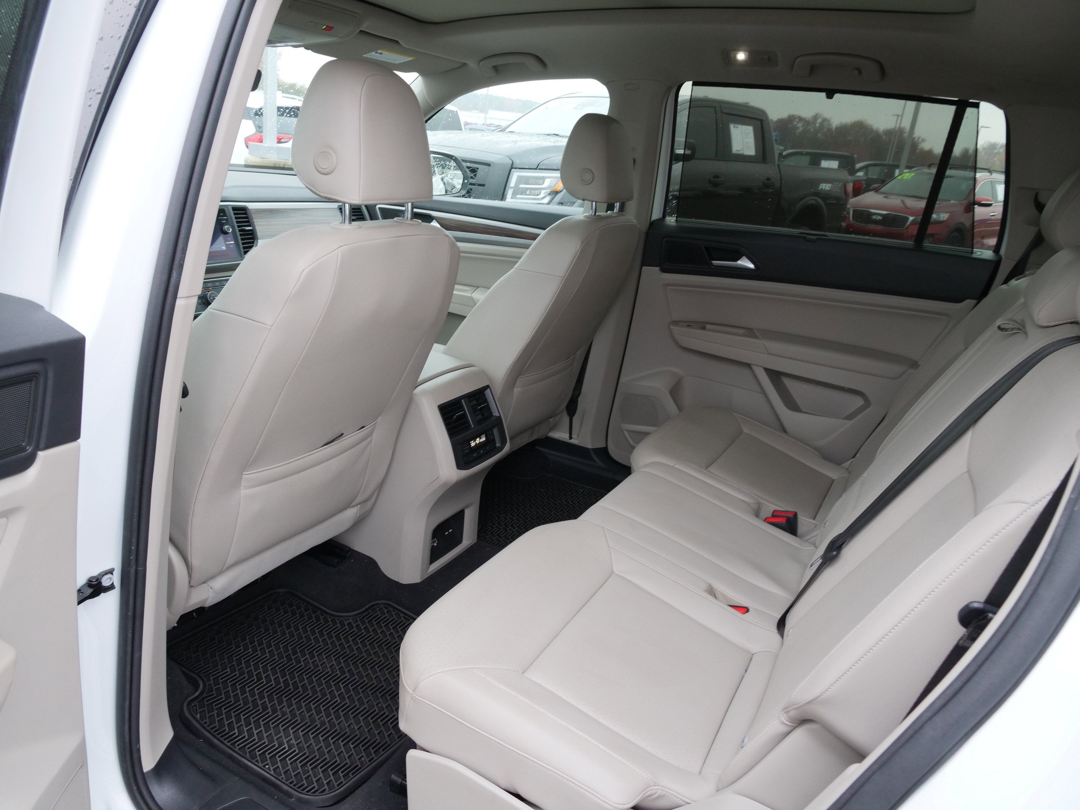 2021 Volkswagen Atlas 3.6L V6 SE w/Technology