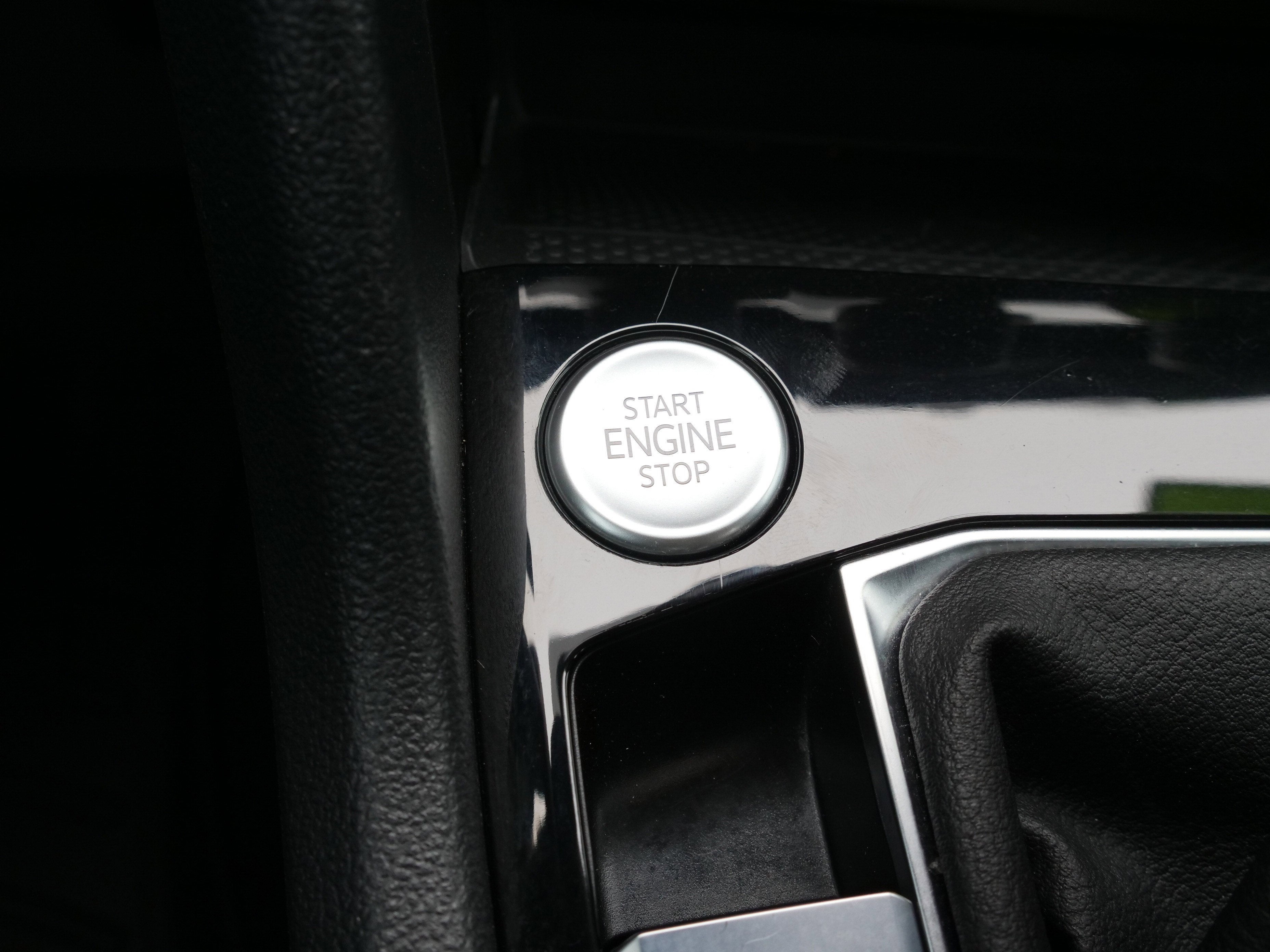 2022 Volkswagen Taos SEL