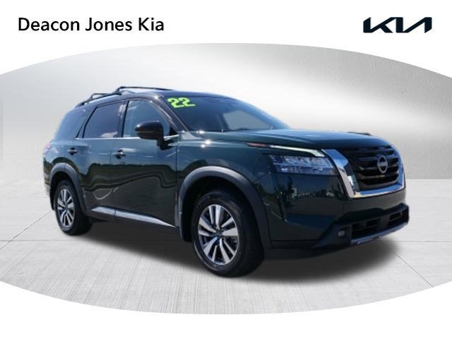 2022 Nissan Pathfinder SL
