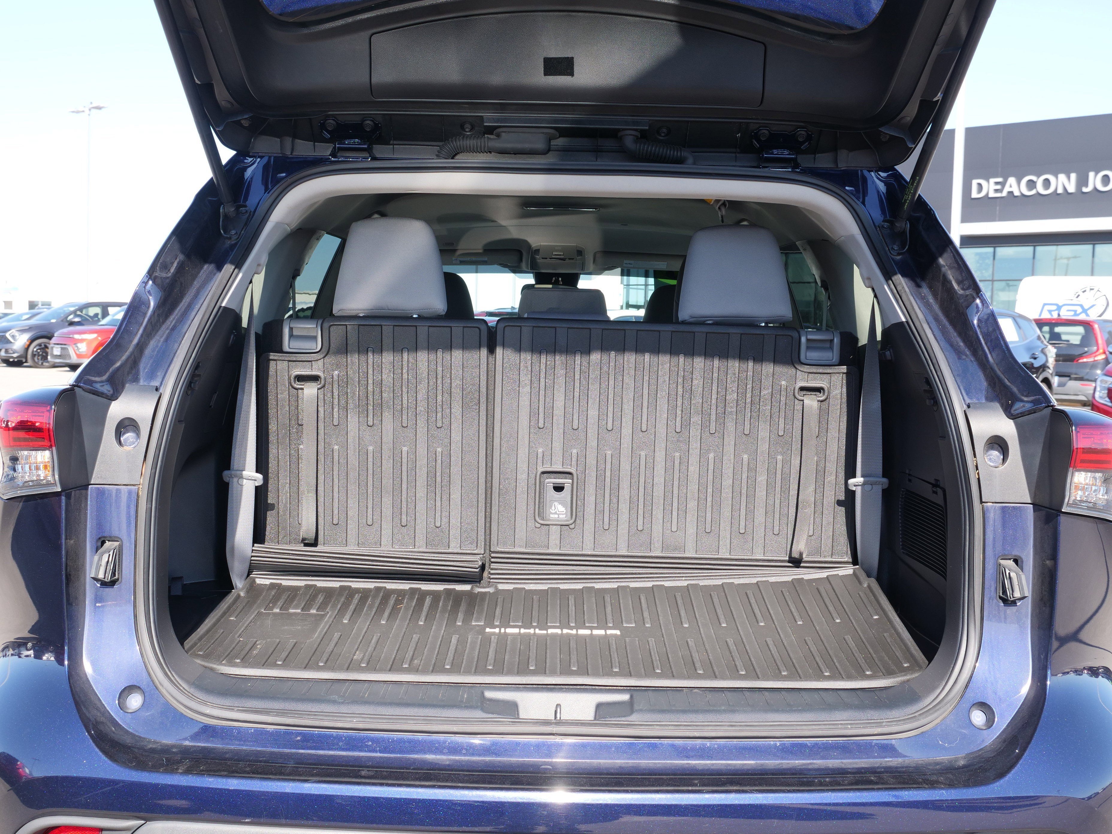 2022 Toyota Highlander L