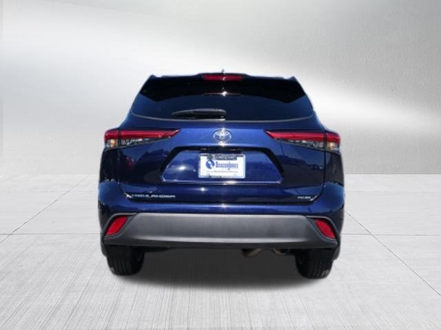 2022 Toyota Highlander L