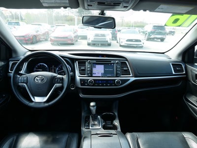 2016 Toyota Highlander Base