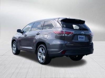 2016 Toyota Highlander Base