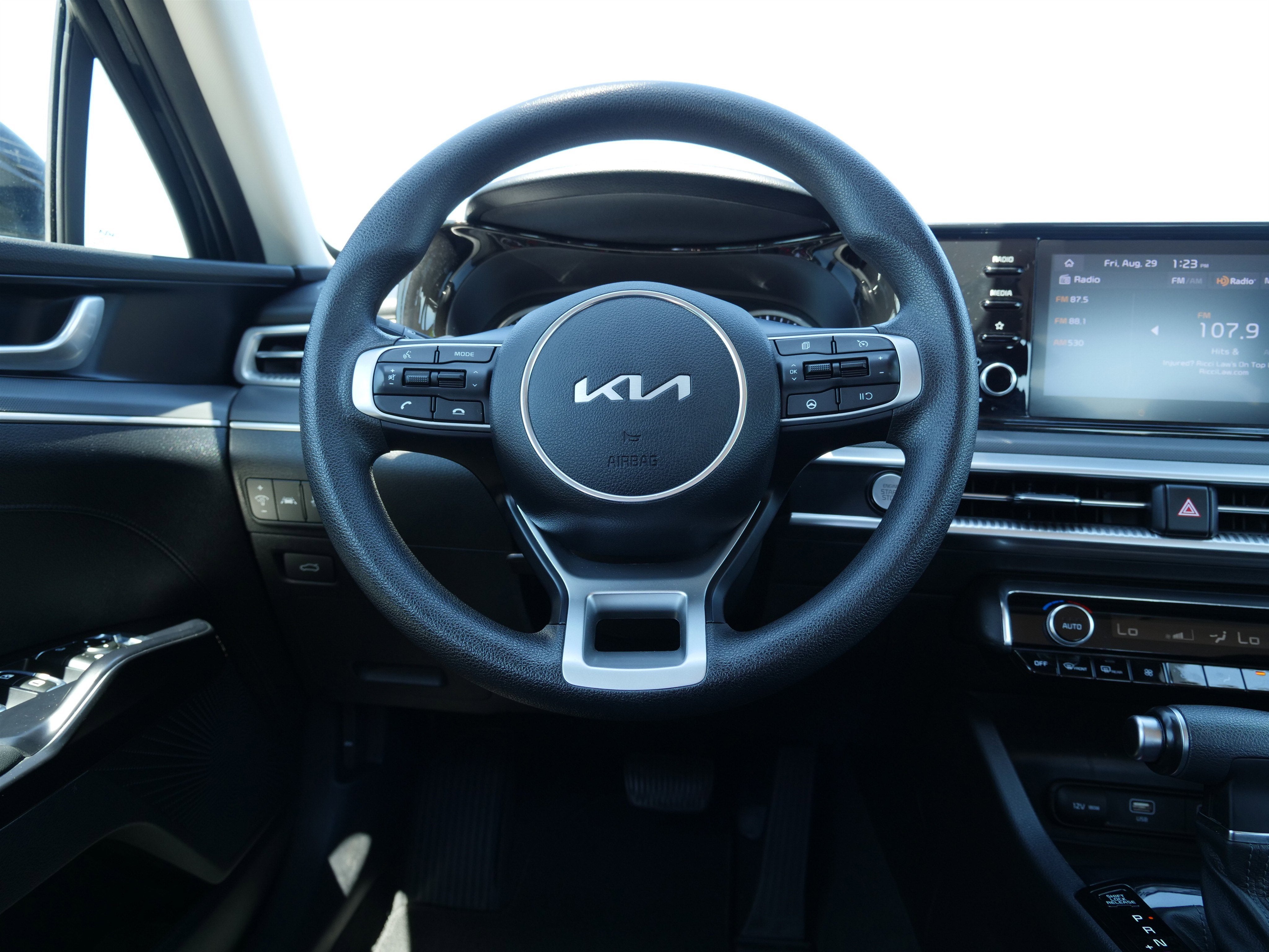 2023 Kia K5 LXS