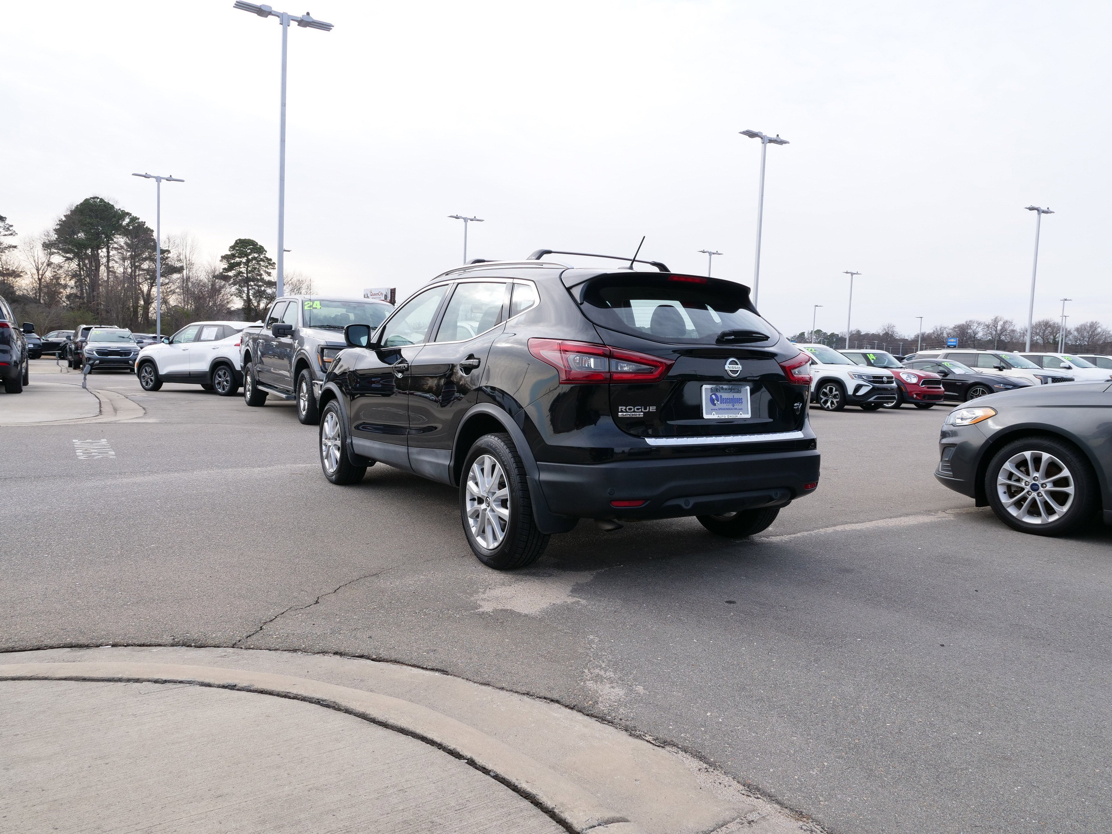 2020 Nissan Rogue Sport SV