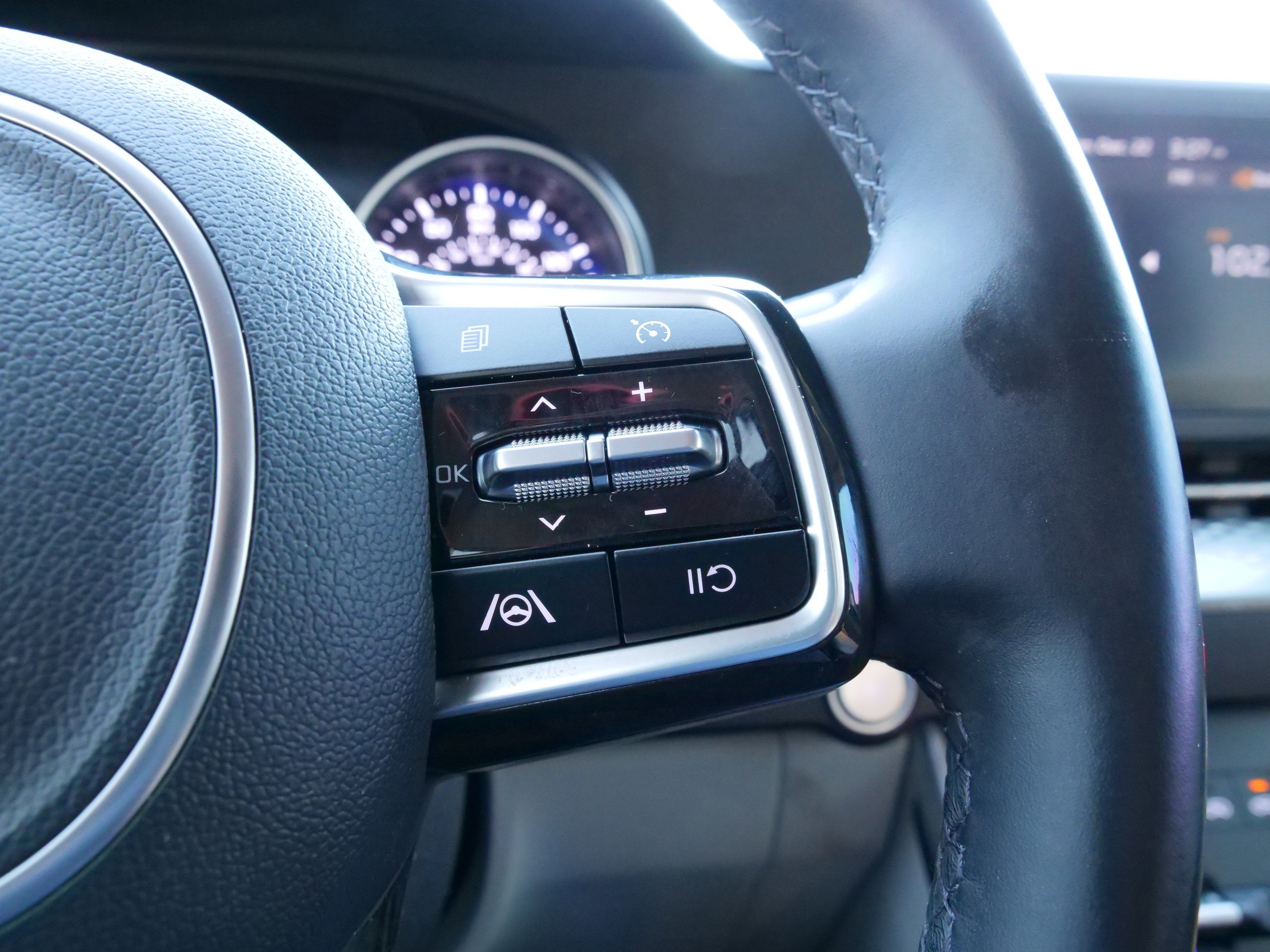 2022 Kia Carnival LXS