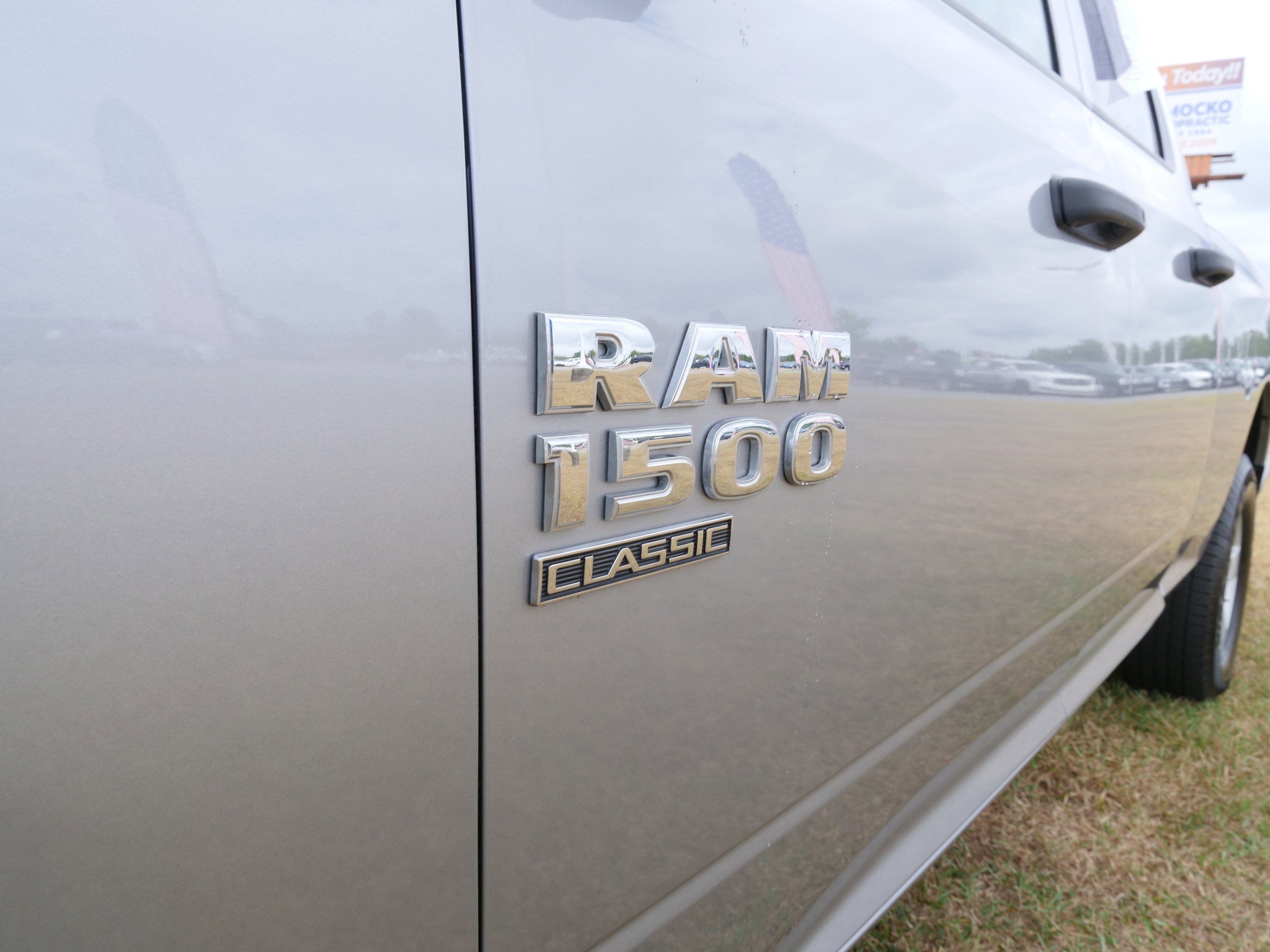 2024 RAM 1500 Classic SLT