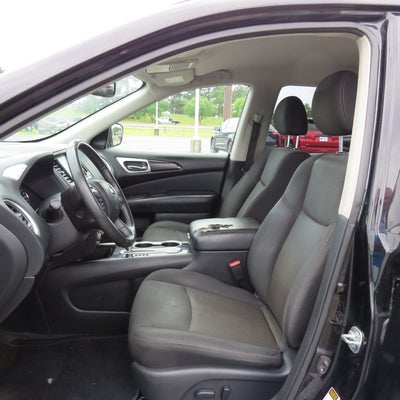 2020 Nissan Pathfinder SV