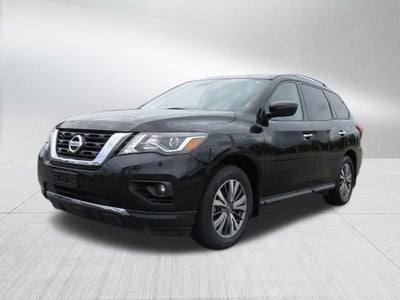 2020 Nissan Pathfinder SV