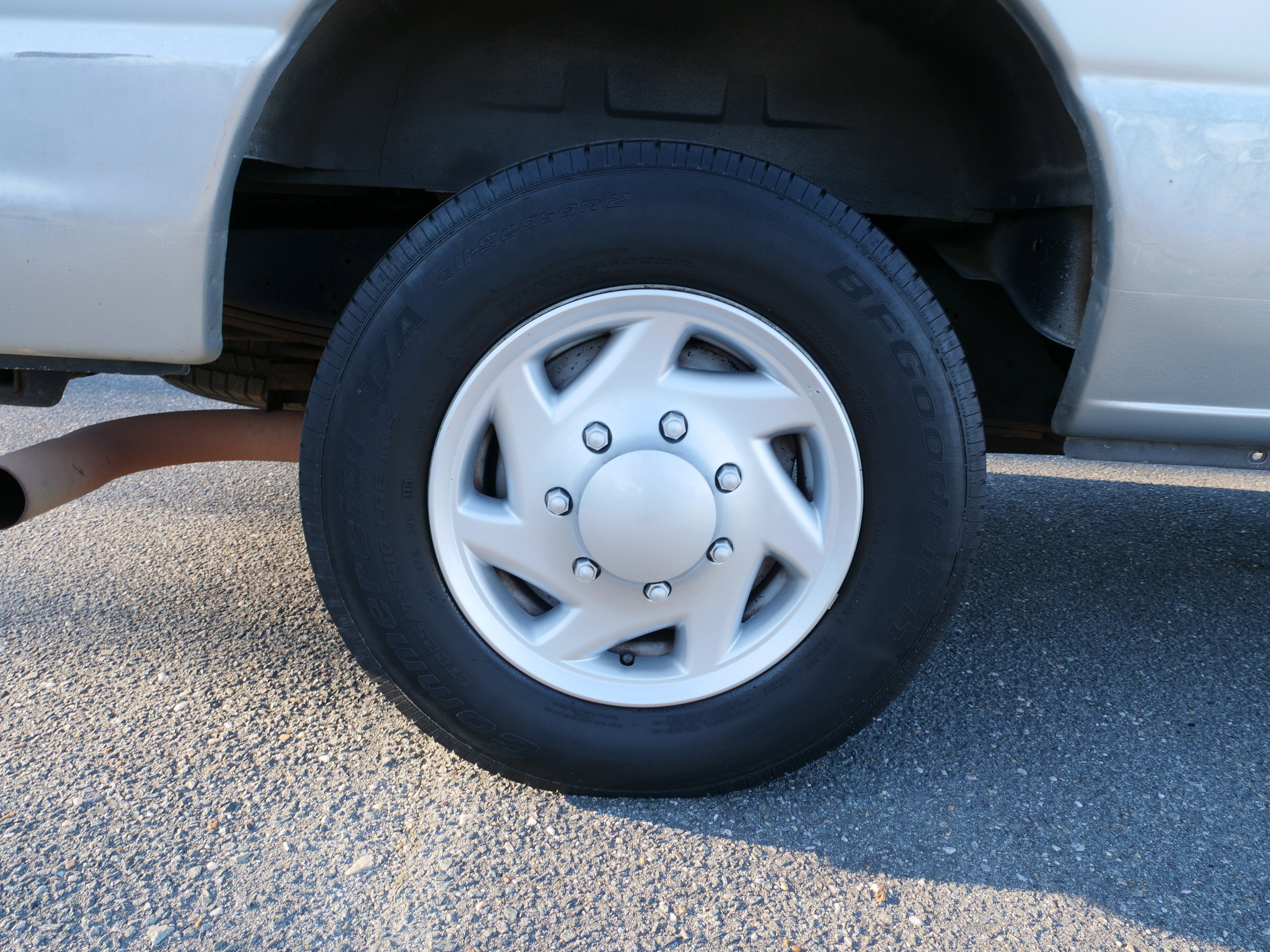 2009 Ford Econoline Wagon Base