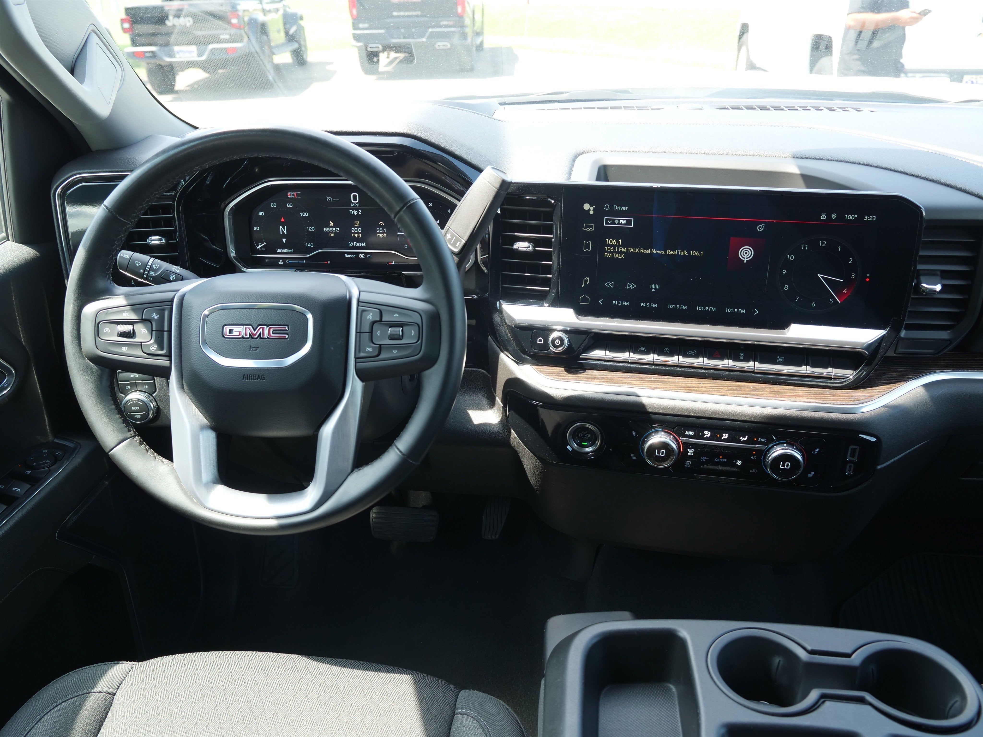 2024 GMC Sierra 1500 SLE
