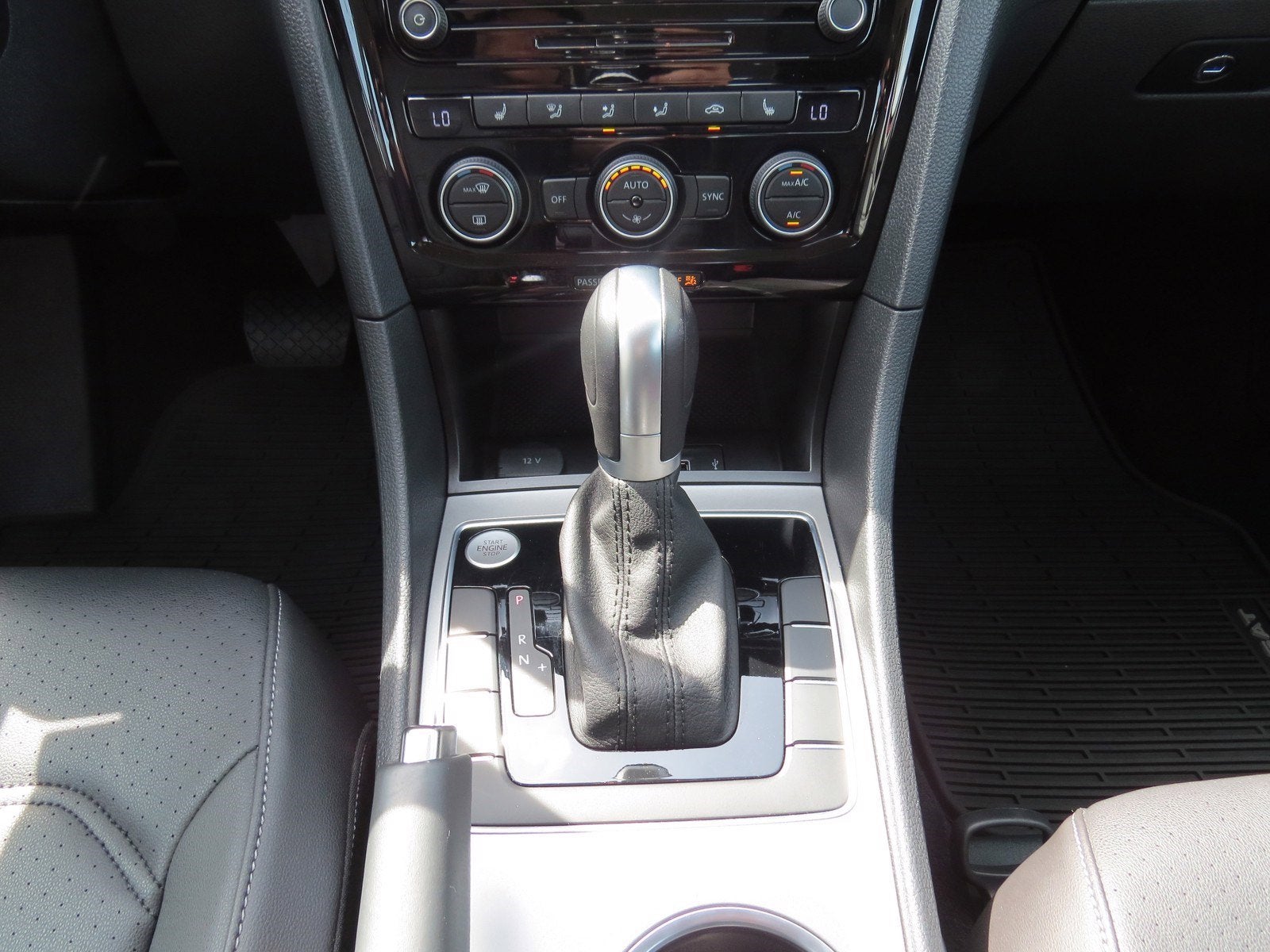 2020 Volkswagen Passat 2.0T SE