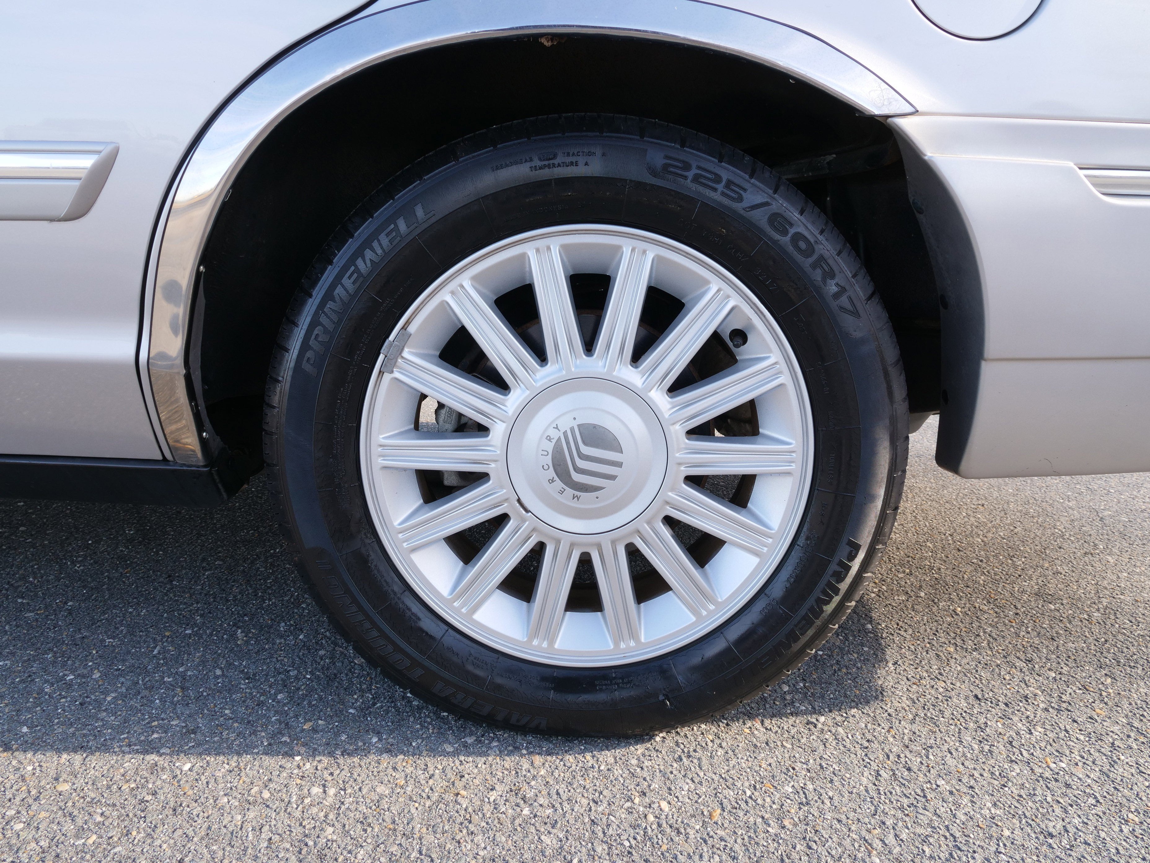 2009 Mercury Grand Marquis LS